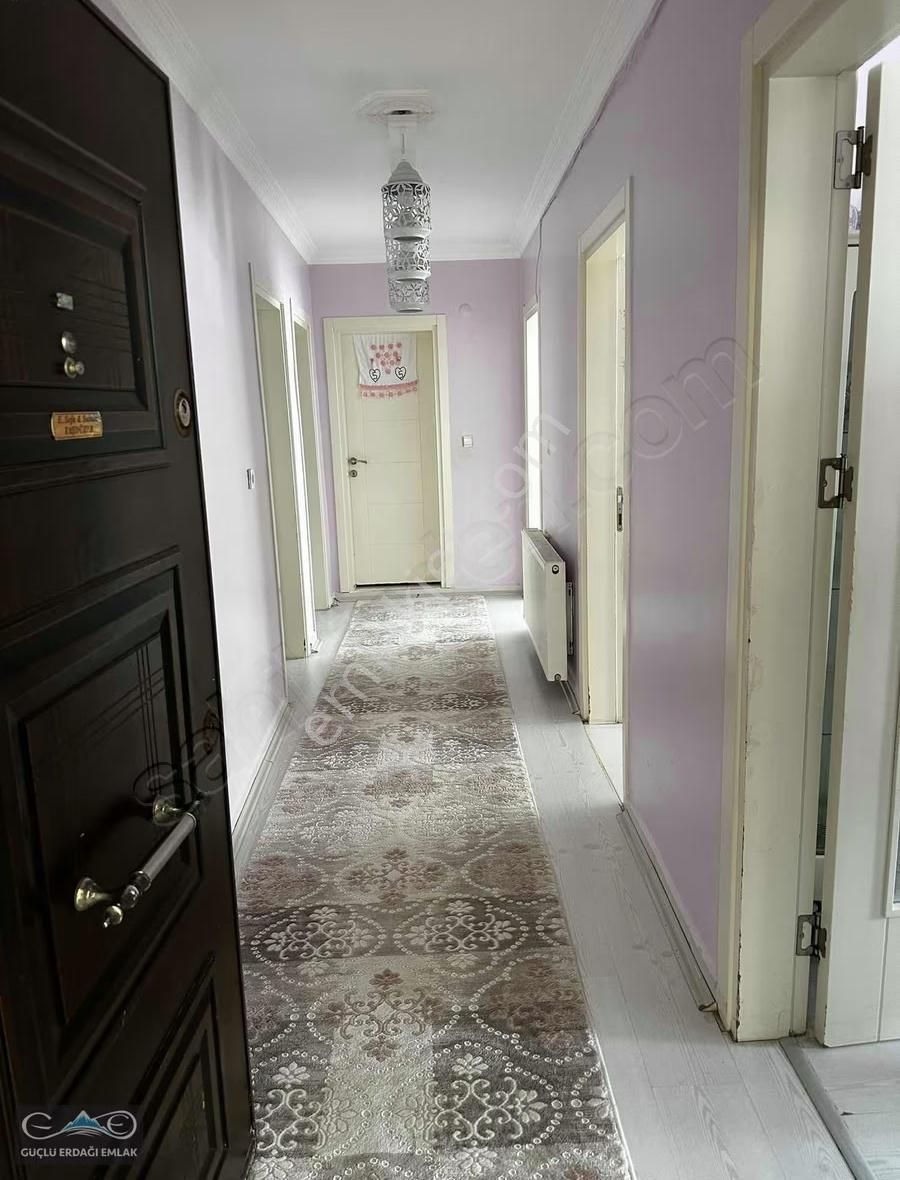 Emsallerine Göre Uygun Fiyatlı, 160 M² Geniş 3+1 Yüksek Giriş - Görsel 2