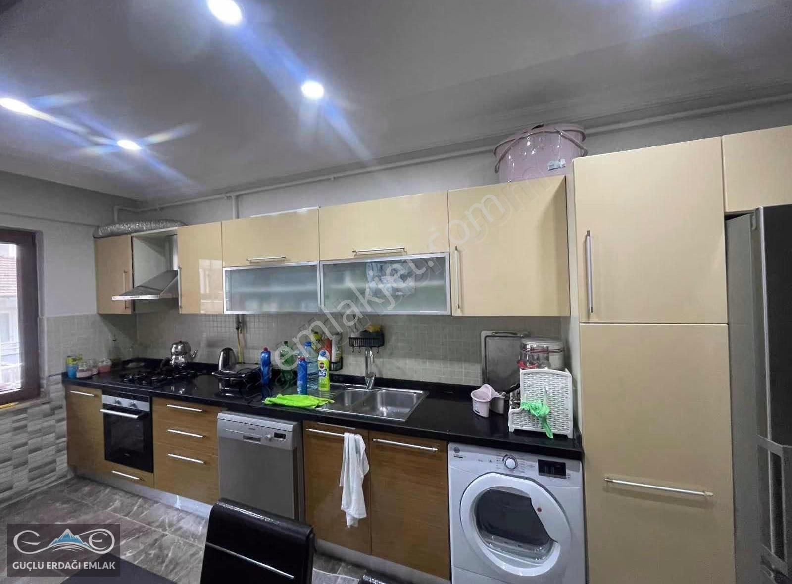 Emsallerine Göre Uygun Fiyatlı, 160 M² Geniş 3+1 Daire - Görsel 17