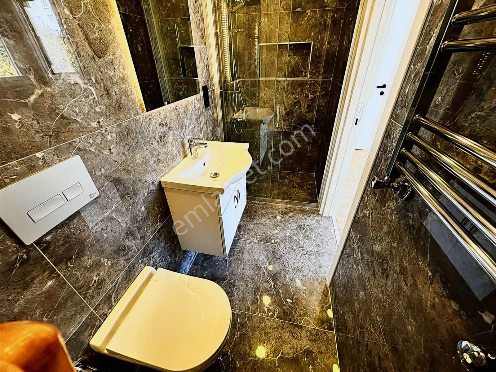 Bostancı Çarşıda 3+1 Ebeveynli Balkonlu Marmaraya Bağdata Yakın - Görsel 2