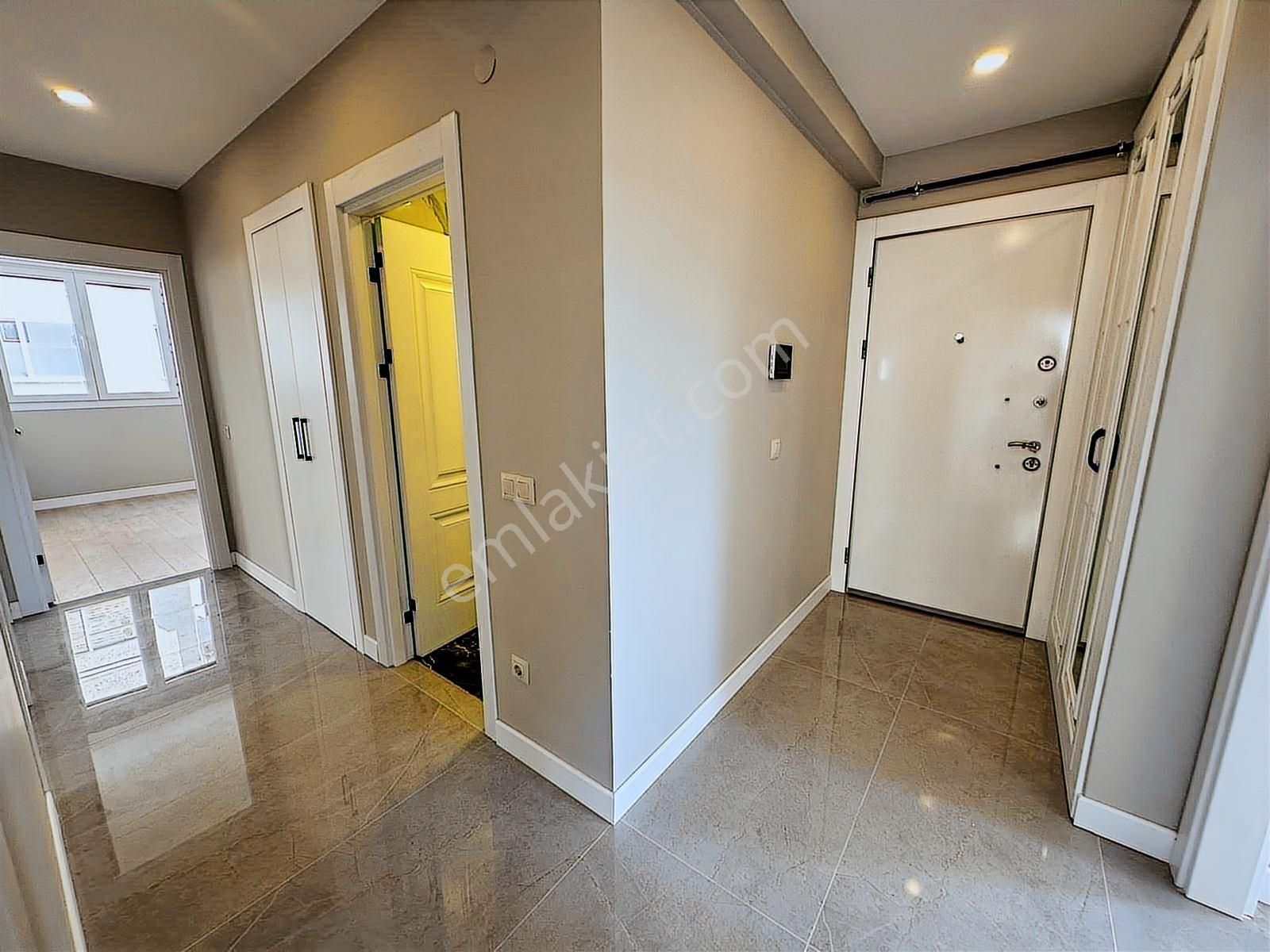 Bostancı Çarşıda 3+1 Ebeveynli Balkonlu Marmaraya Bağdata Yakın - Görsel 15