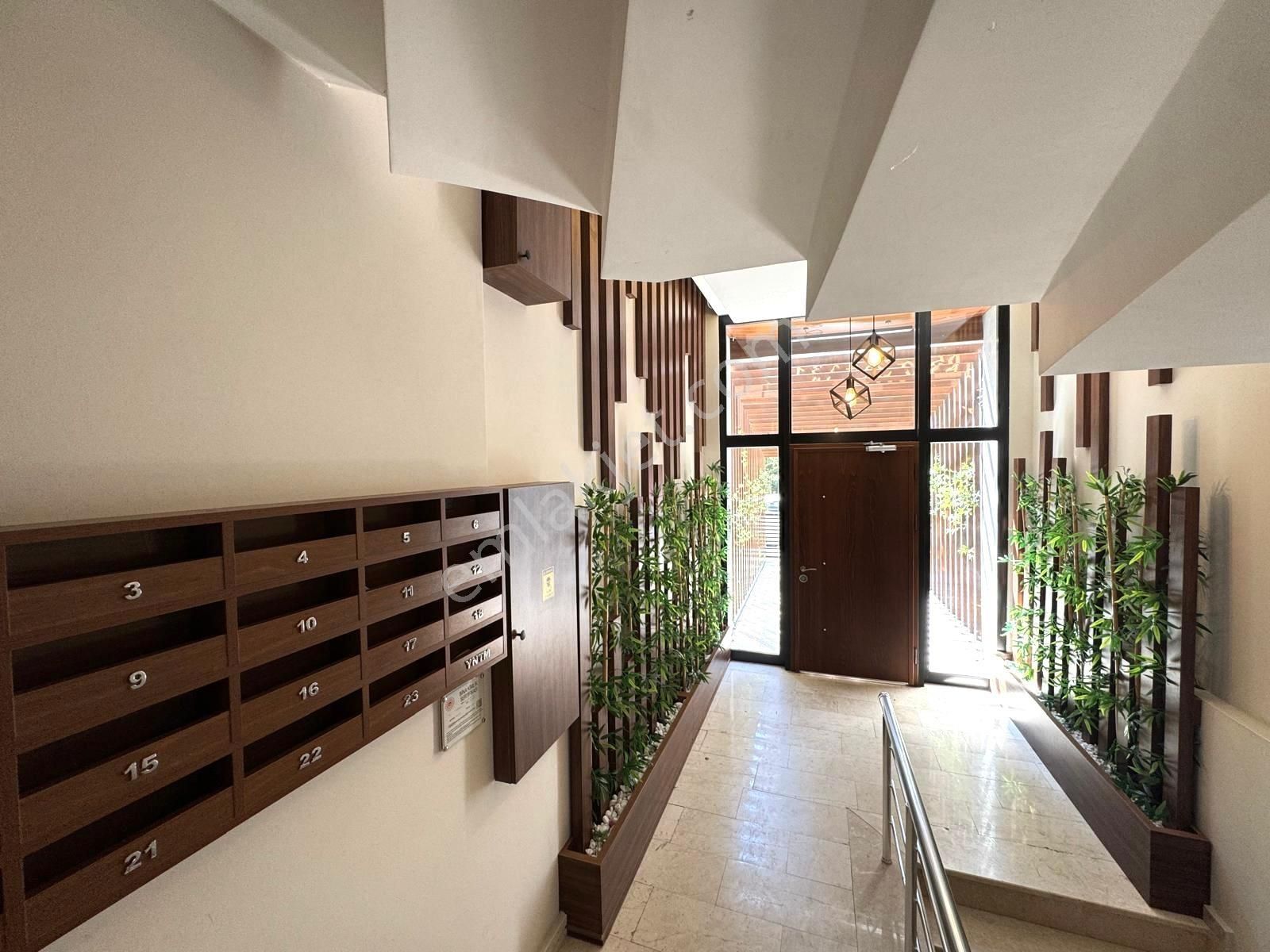 Caddebostan Sahilde 1+1 İskanlı Ara Kat 2 Yaşında - Görsel 35