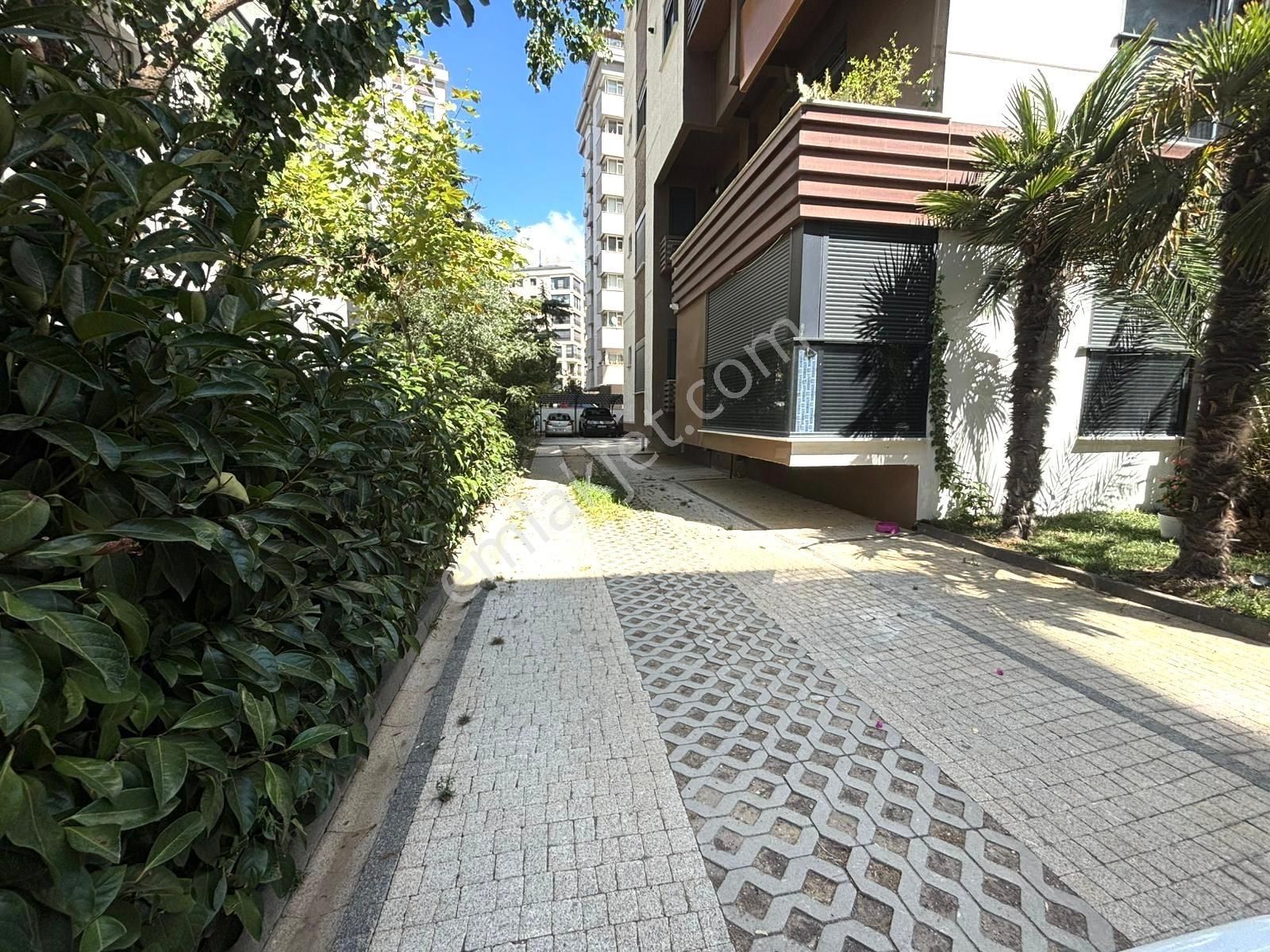 Caddebostan Sahilde 1+1 İskanlı Ara Kat 2 Yaşında - Görsel 6