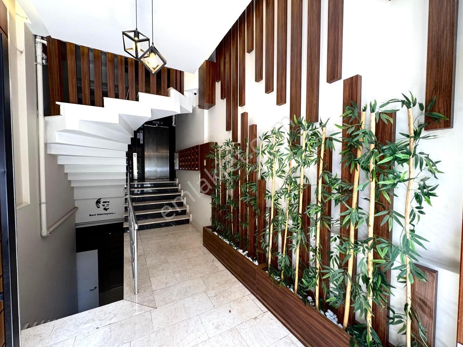 Caddebostan Sahilde 1+1 İskanlı Ara Kat 2 Yaşında - Görsel 21