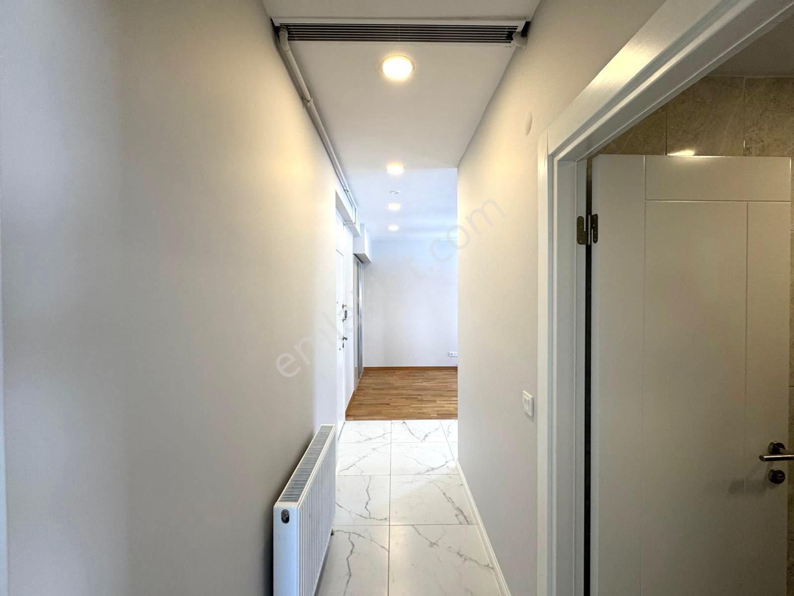 Caddebostan Sahilde 1+1 İskanlı Ara Kat 2 Yaşında - Görsel 15