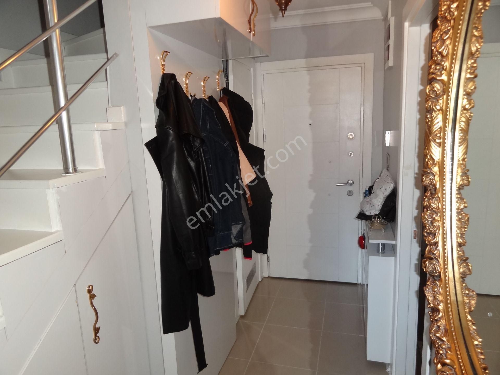 Ünalan Metro-metrobüs Yakını Genç Apt.teraslı Dubleks 3+1 Fırsatı - Görsel 8