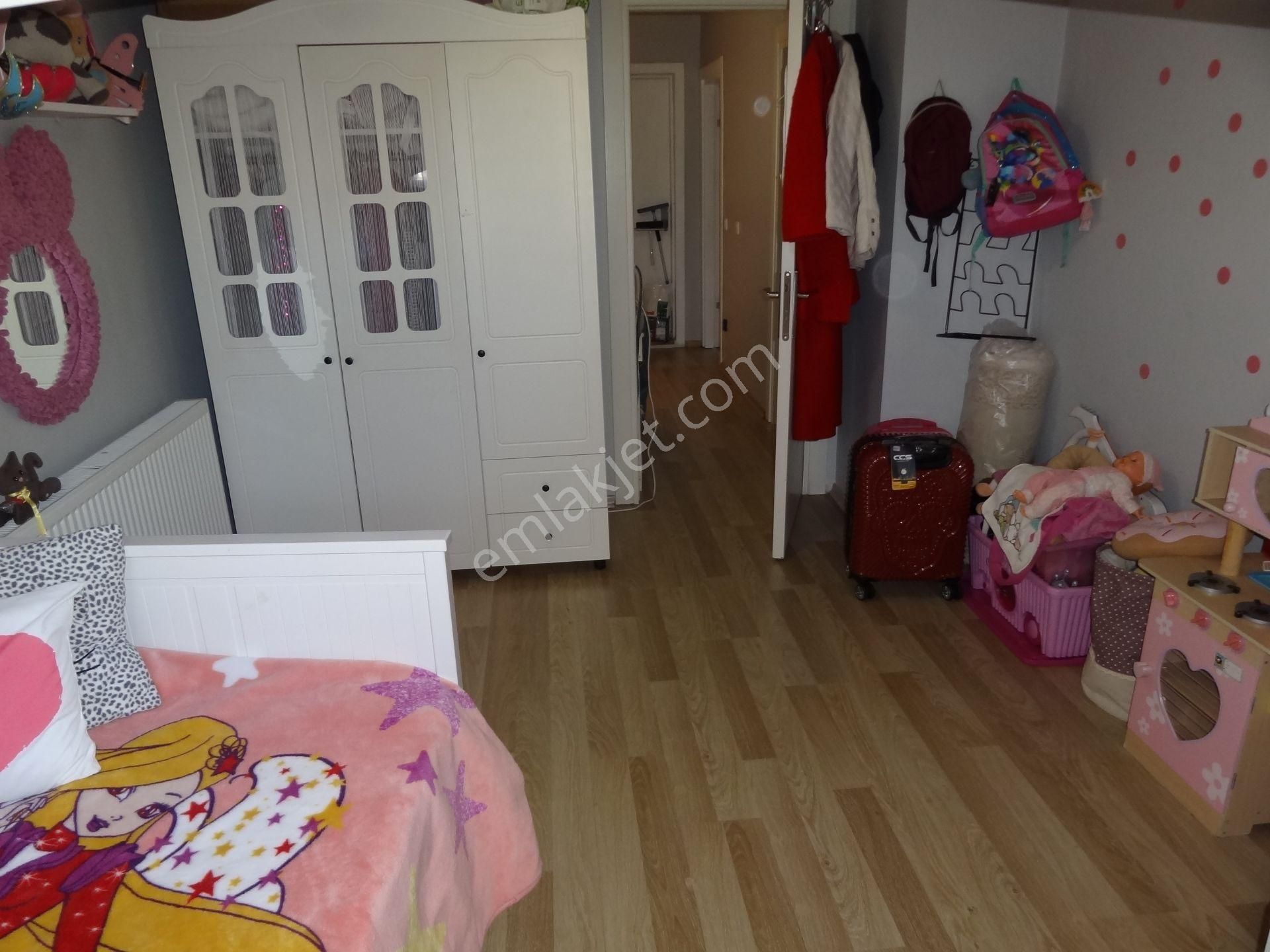 Ünalan Metro-metrobüs Yakını Genç Apt.teraslı Dubleks 3+1 Fırsatı - Görsel 29