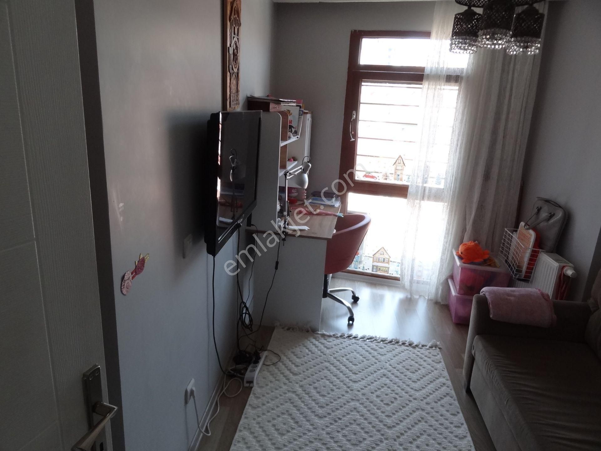 Ünalan Metro-metrobüs Yakını Genç Apt.teraslı Dubleks 3+1 Fırsatı - Görsel 20