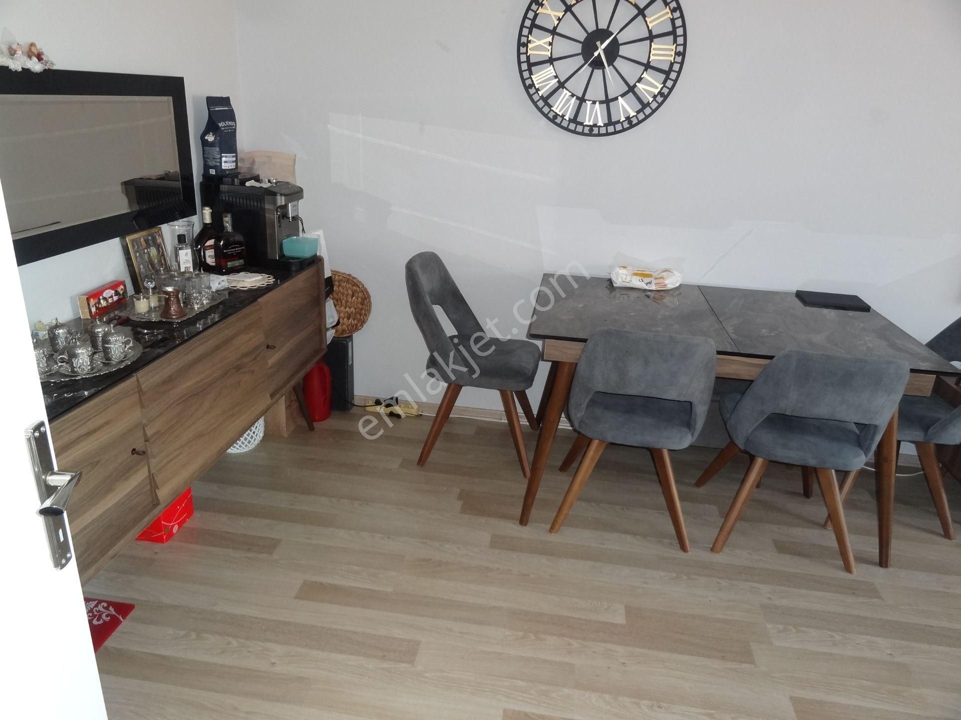 Ünalan Metro-metrobüs Yakını Genç Apt.teraslı Dubleks 3+1 Fırsatı - Görsel 15