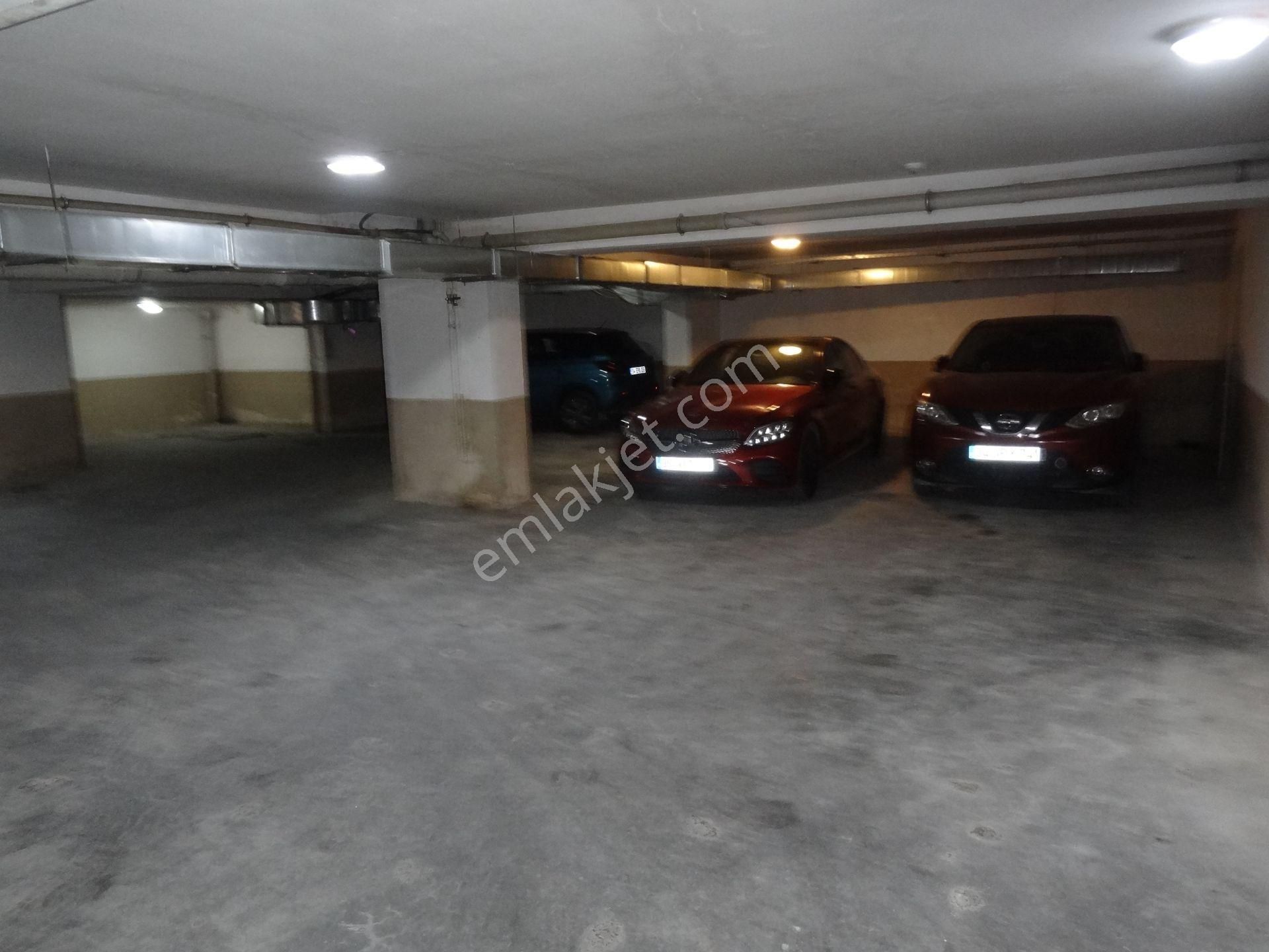 Ünalan Metro-metrobüs Yakını Genç Apt.teraslı Dubleks 3+1 Fırsatı - Görsel 6