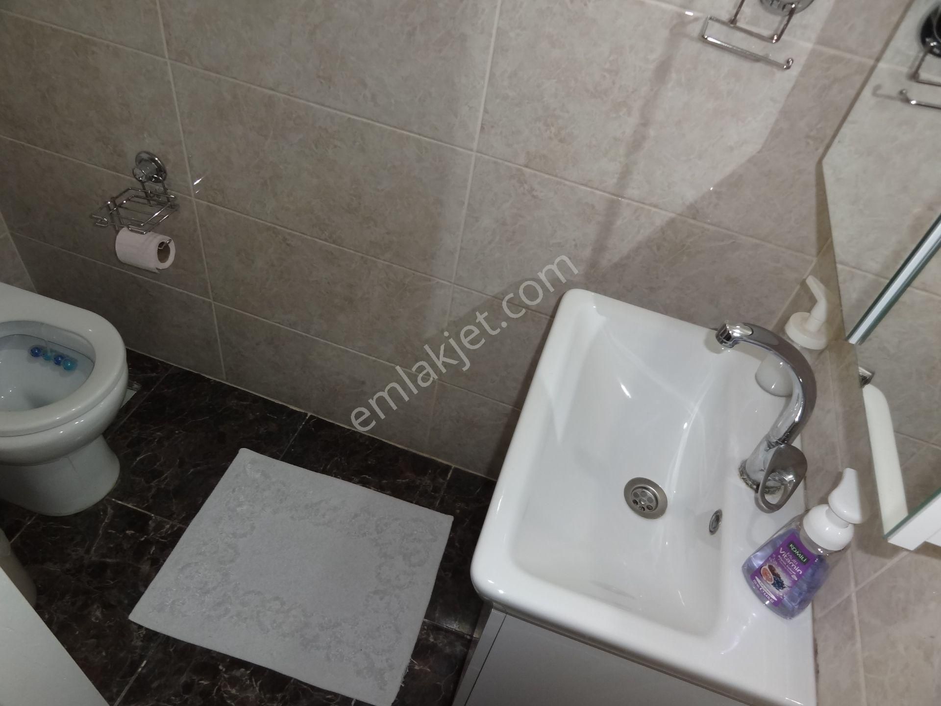 Ünalan Metro-metrobüs Yakını Genç Apt.teraslı Dubleks 3+1 Fırsatı - Görsel 22