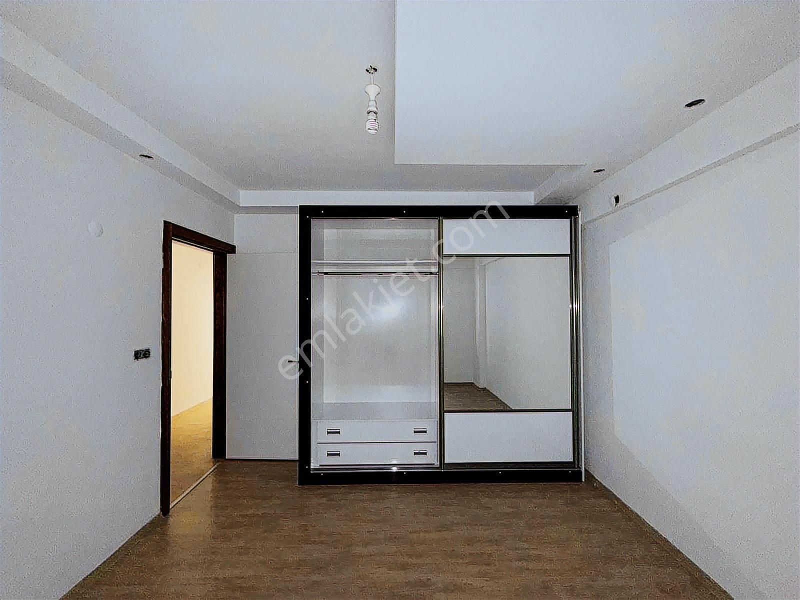 Remax Pin'den Girne Mh Lefkoşe Bulvarında Satılık 3+1 Daire - Görsel 13