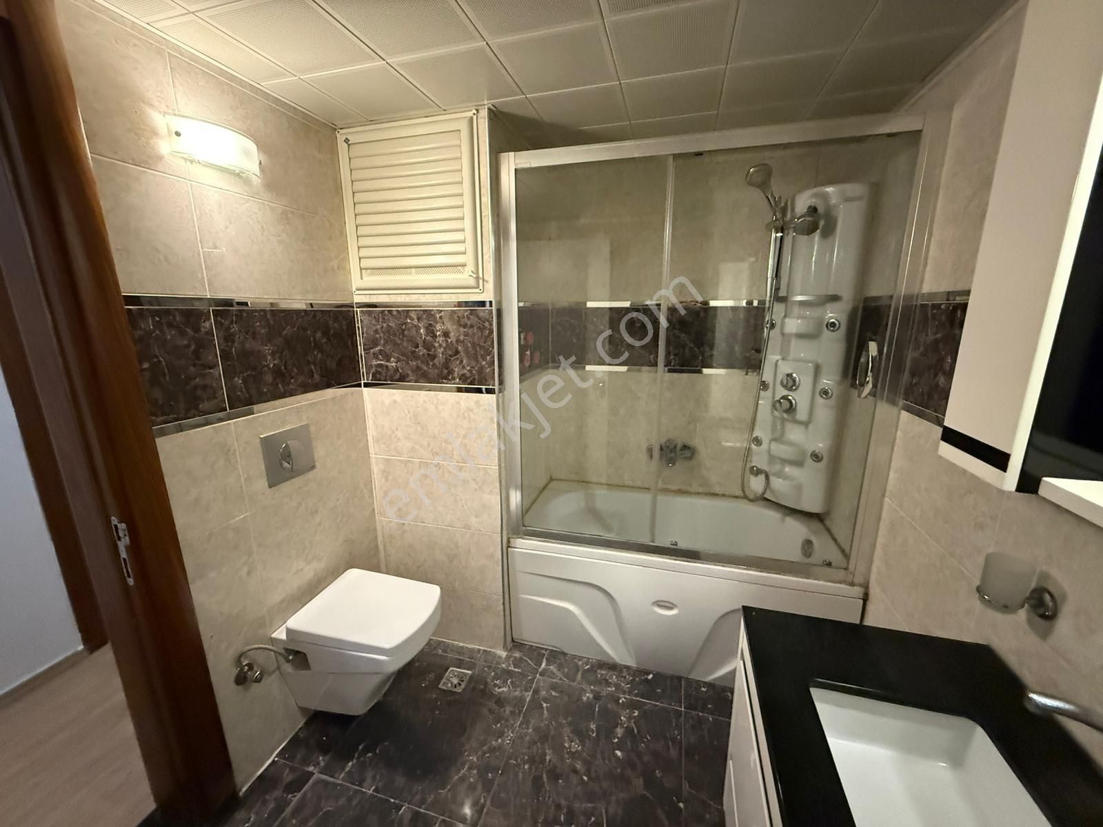 Remax Pin'den Girne Mh Lefkoşe Bulvarında Satılık 3+1 Daire - Görsel 6