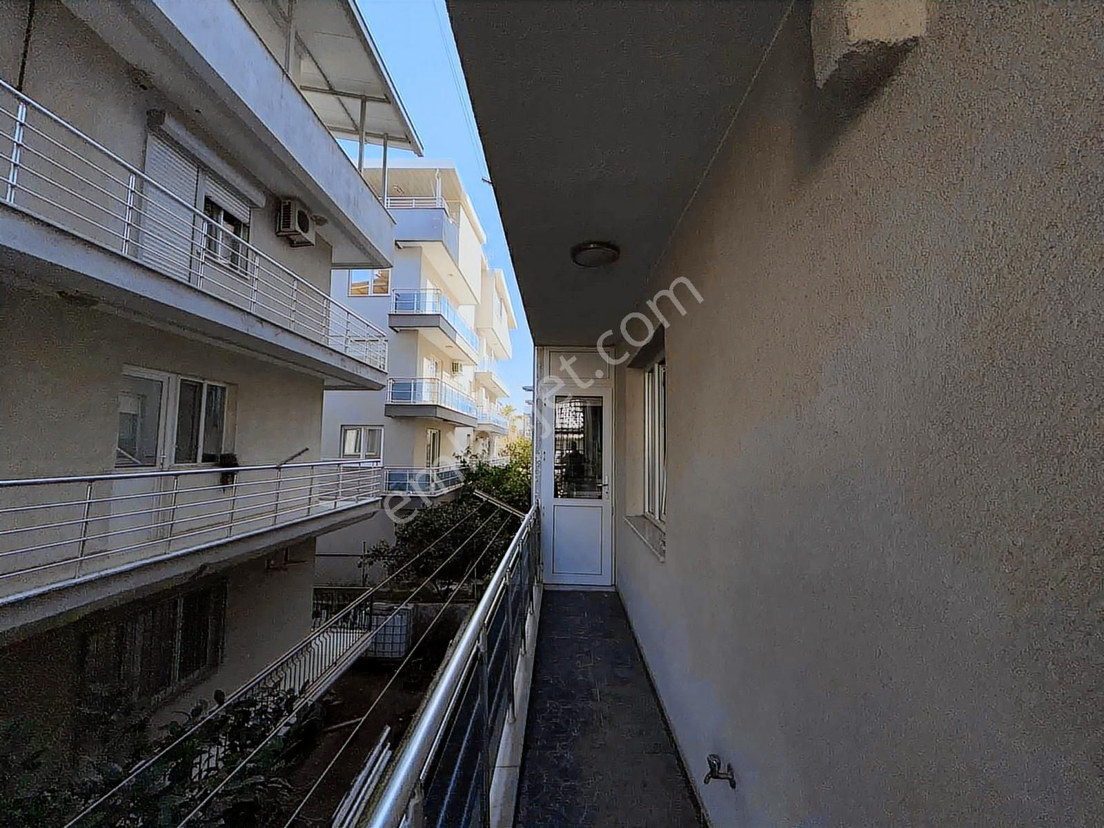 Remax Pin'den Girne Mh Lefkoşe Bulvarında Satılık 3+1 Daire - Görsel 9