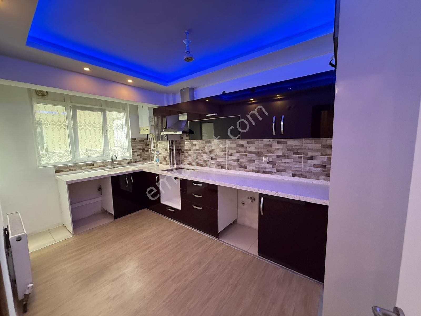 Remax Pin'den Girne Mh Lefkoşe Bulvarında Satılık 3+1 Daire - Görsel 29