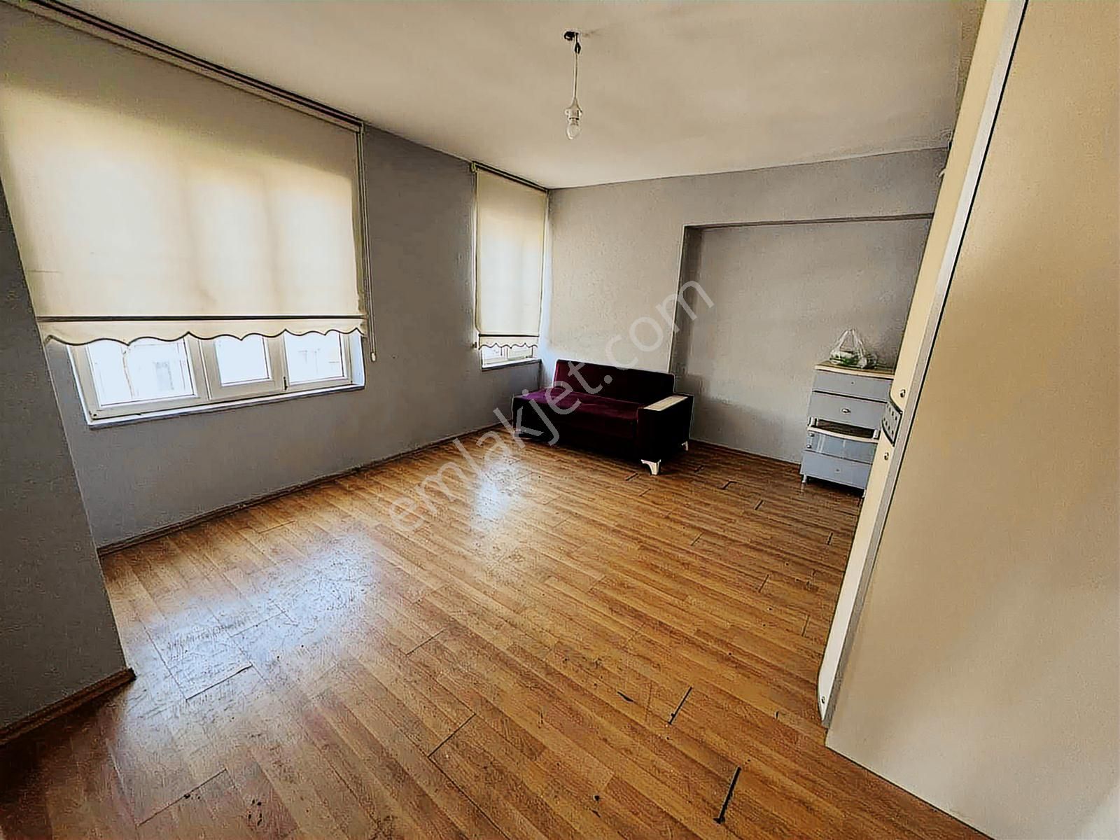 Kiracılı Gazcılar'da Ana Cad. Satılık 1+1 Daire Tapulu Ofis/ev - Görsel 3