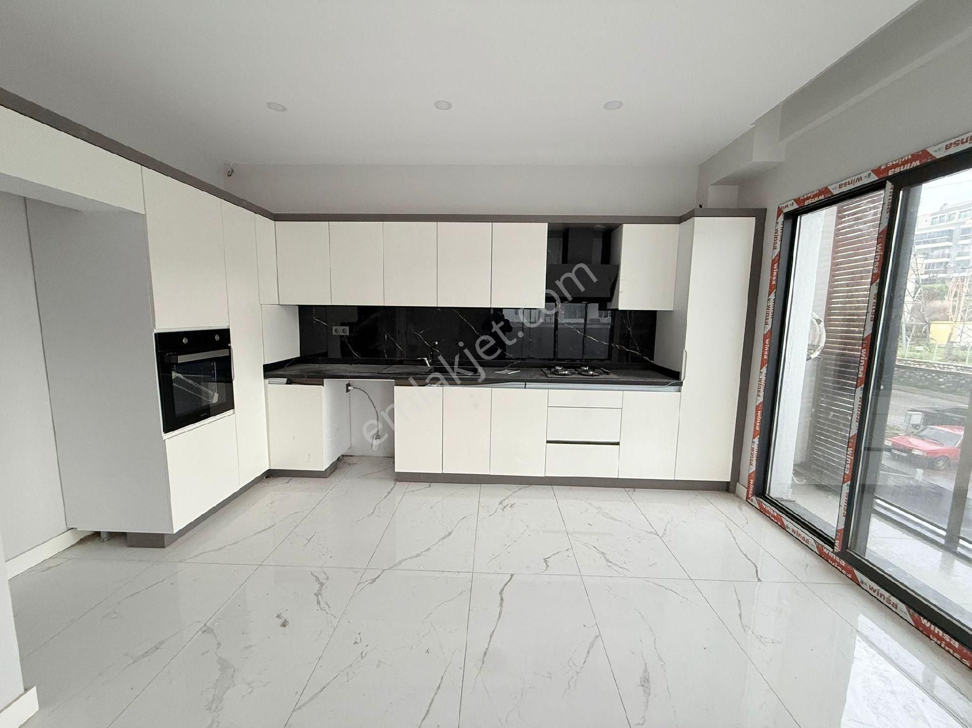 Kuşadası Kirazlı Yolu Üzeri 3+1 Sıfır Yapı Satılık - Görsel 10