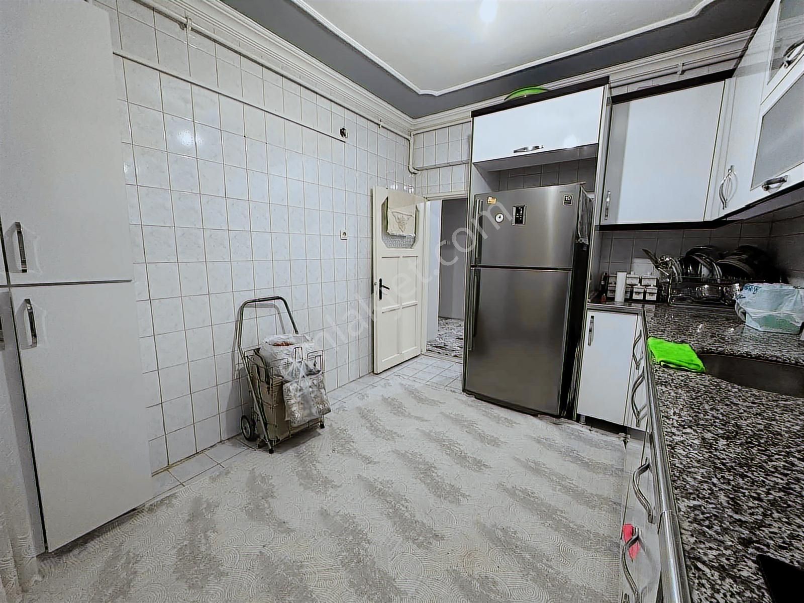 Kudüs Camisi Yanında Satılık 3+1 Daire - Görsel 5