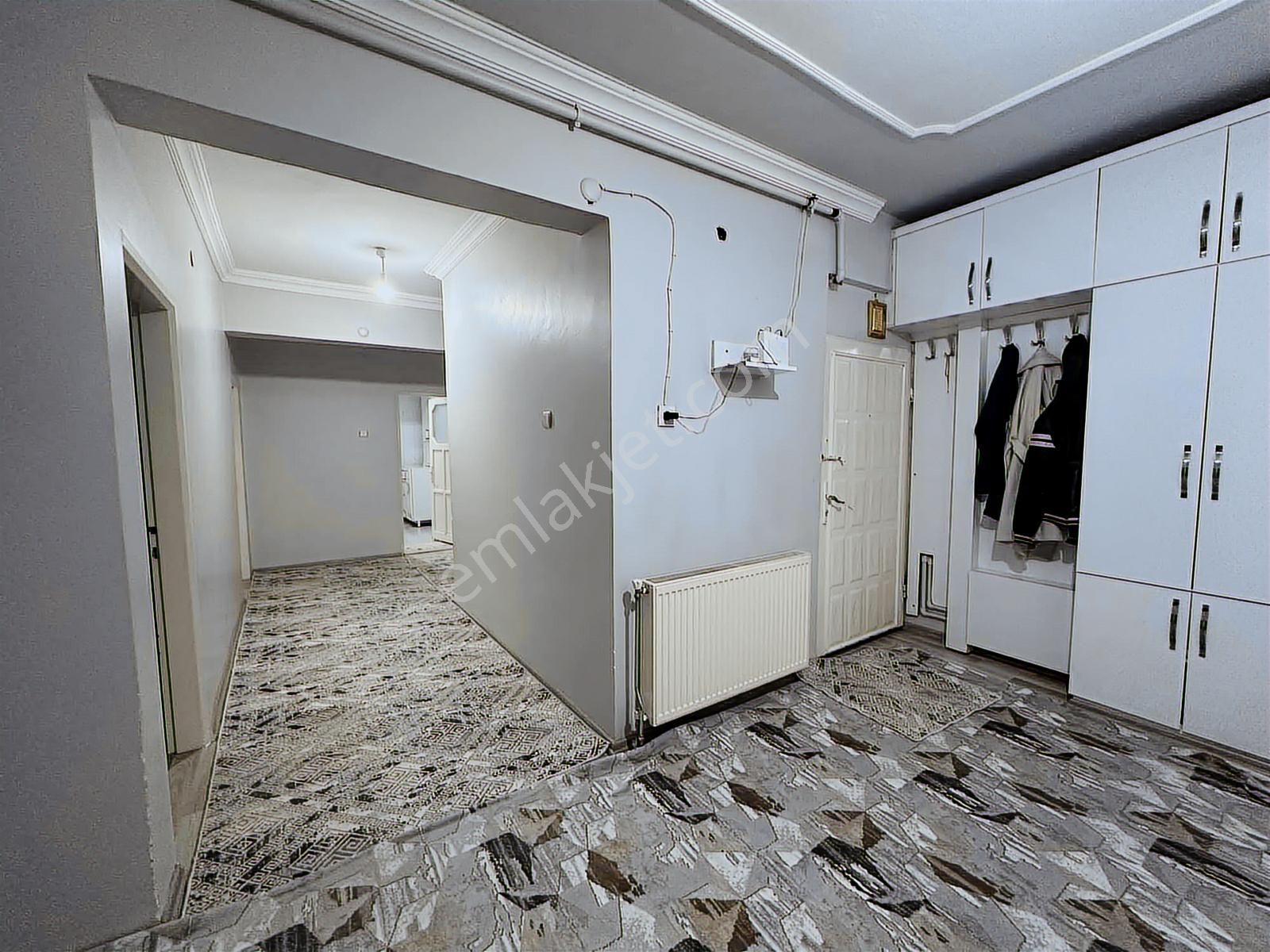 Kudüs Camisi Yanında Satılık 3+1 Daire - Görsel 19