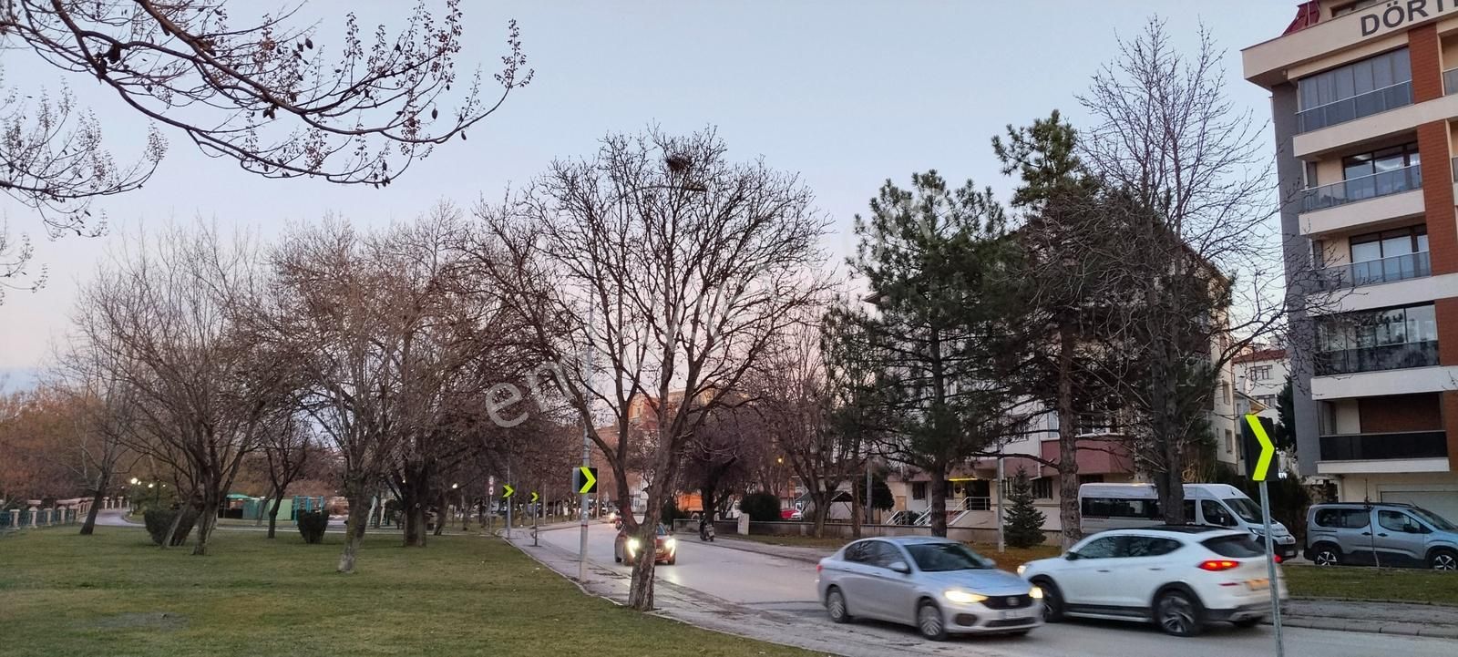 Kurtuluş Mahallesinde Emsalsiz Manzaralı 4+1 Lüks Arakat - Görsel 12