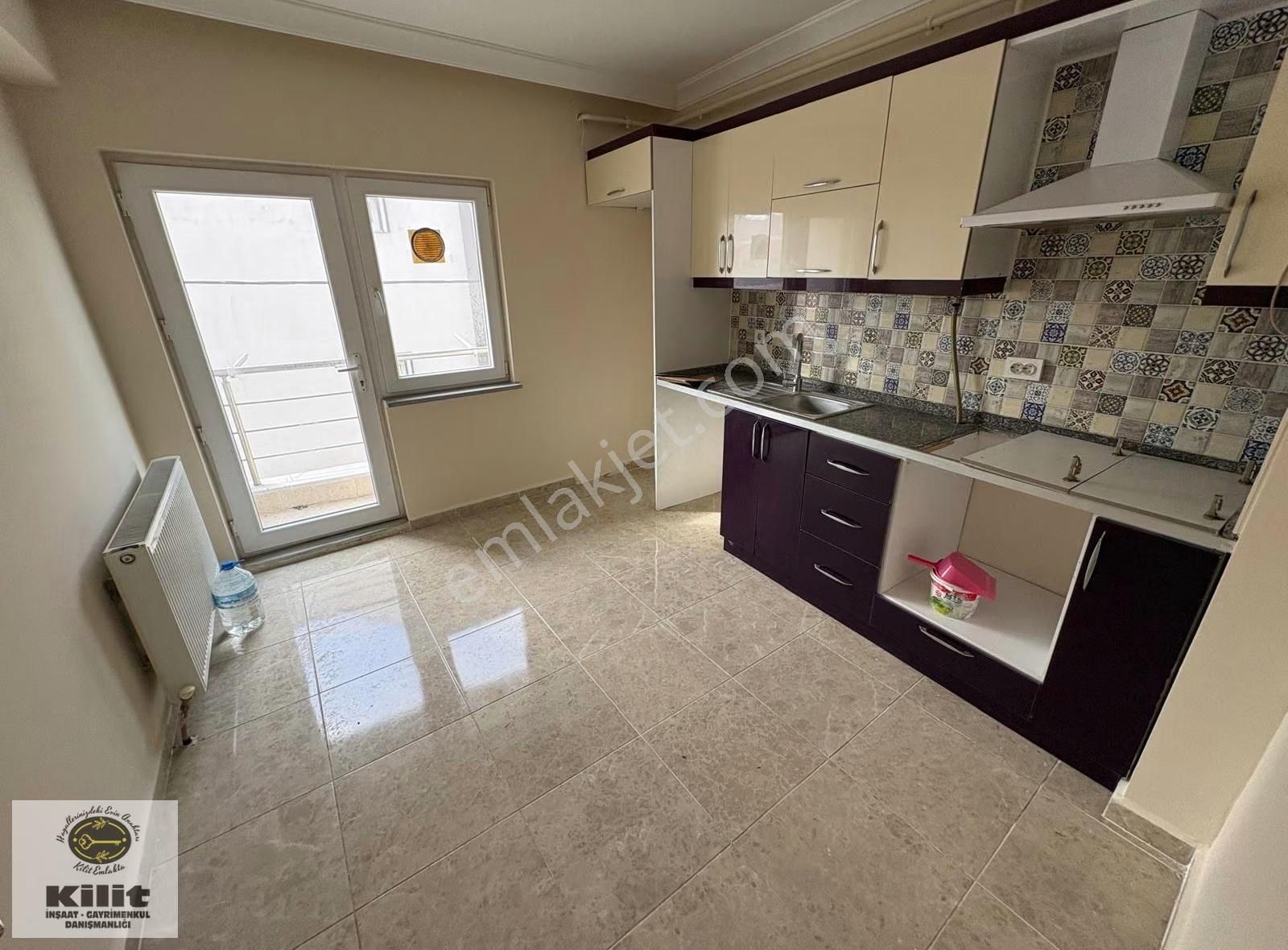 İhsaniye'de Siteler İçerisinde Acil Satılık 2+1 Daire - Görsel 11