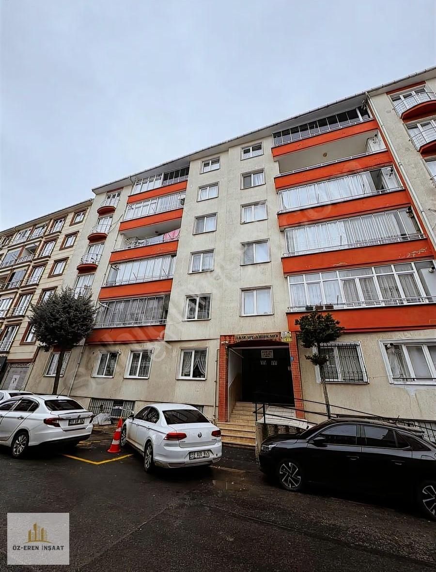 Merkezi Konum Geniş 3+1 150m2 Daire