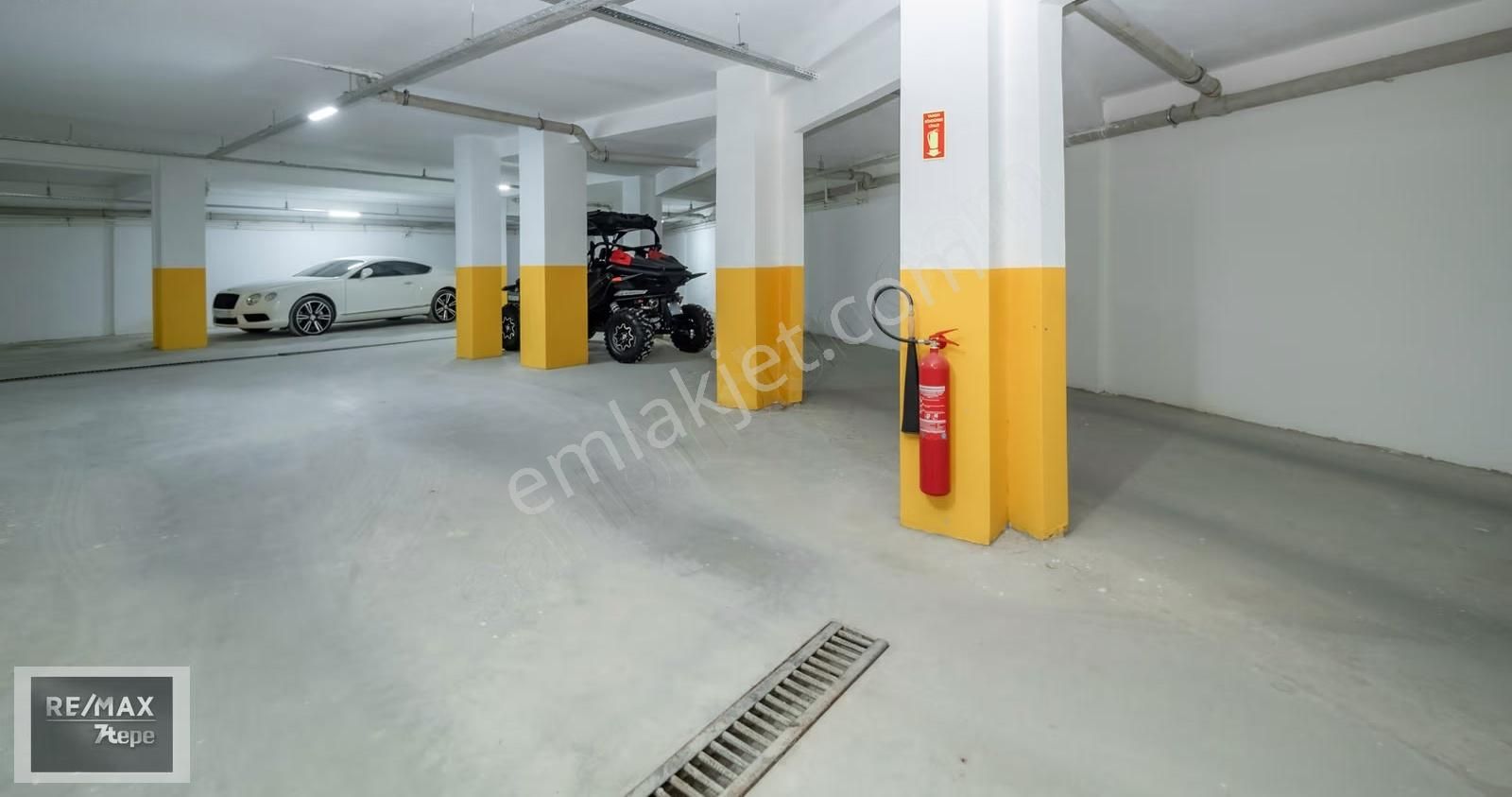 Yeşilköy'de Deniz Manzaralı Satılık Lüx Dubleks Daire - Görsel 17