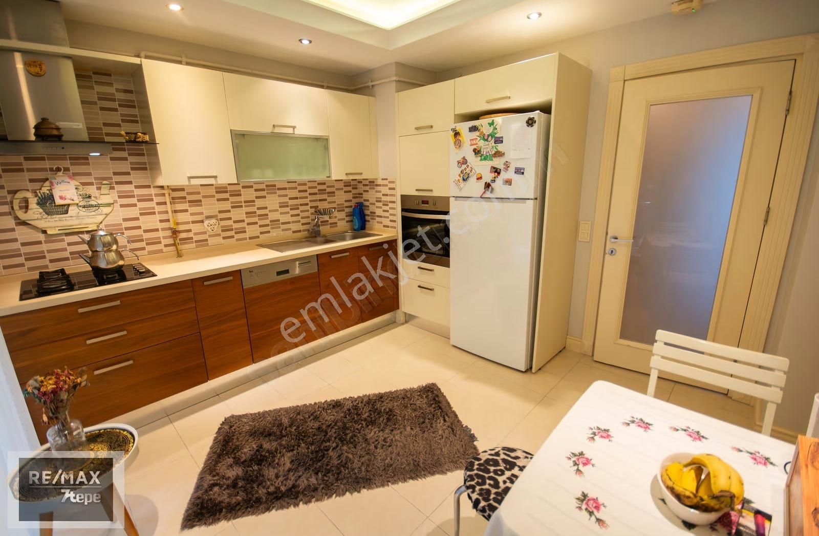 Eviza Konaklarında Satılık Bahçe Katı Bakımlı Daire - Görsel 13