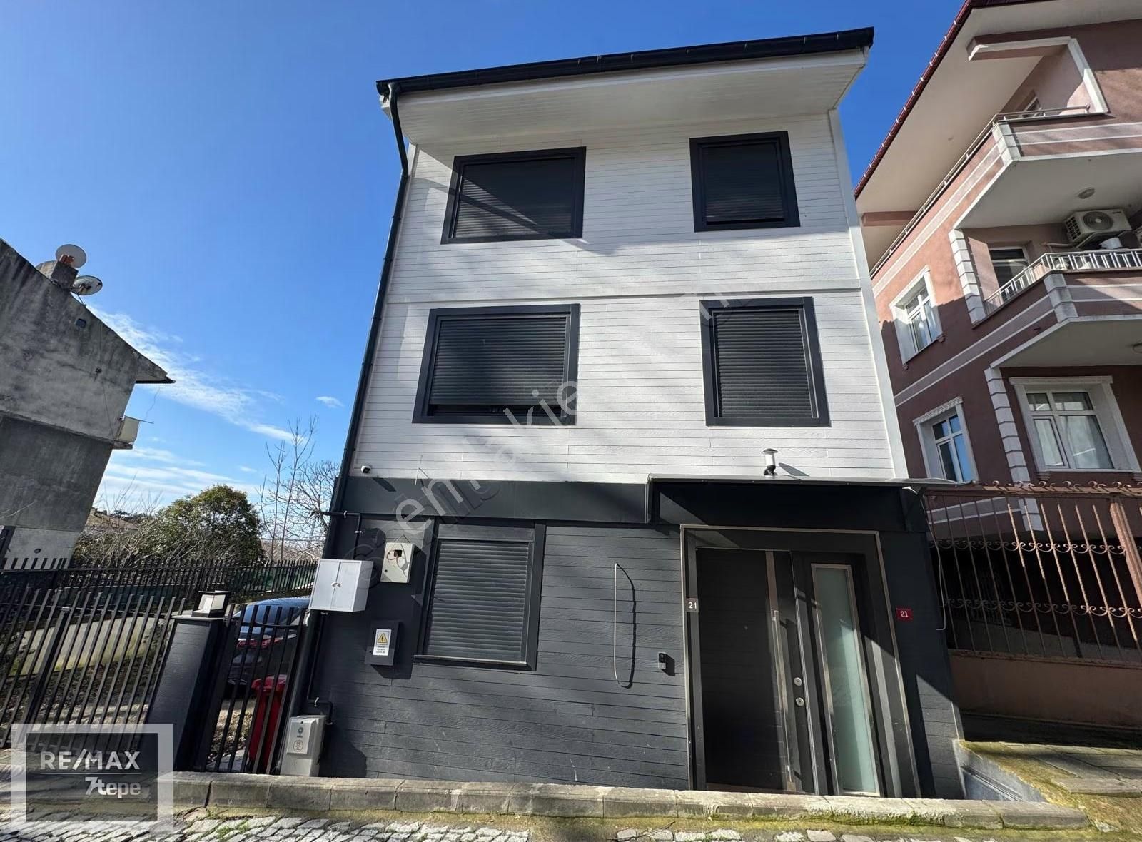 Çengelköyde Tarih Ve Boğaz Manzaralı Tam Müstakil Satılık Villa - Görsel 9