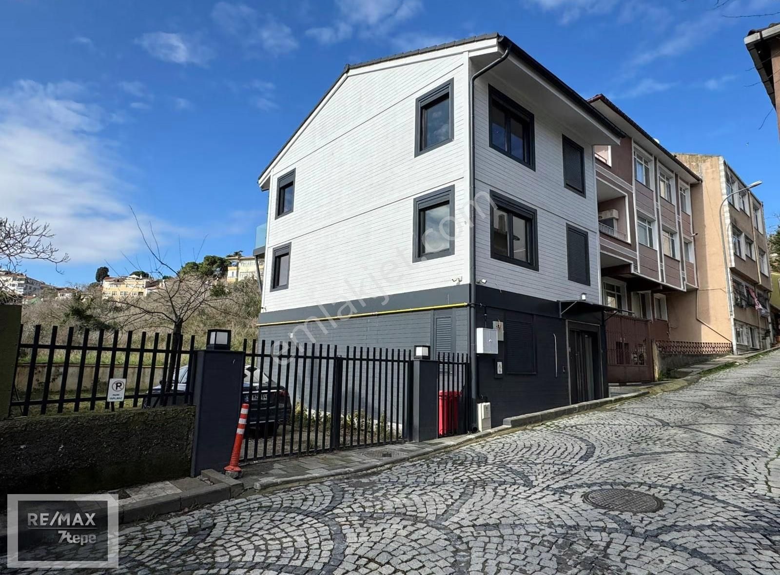 Çengelköyde Tarih Ve Boğaz Manzaralı Tam Müstakil Satılık Villa - Görsel 4