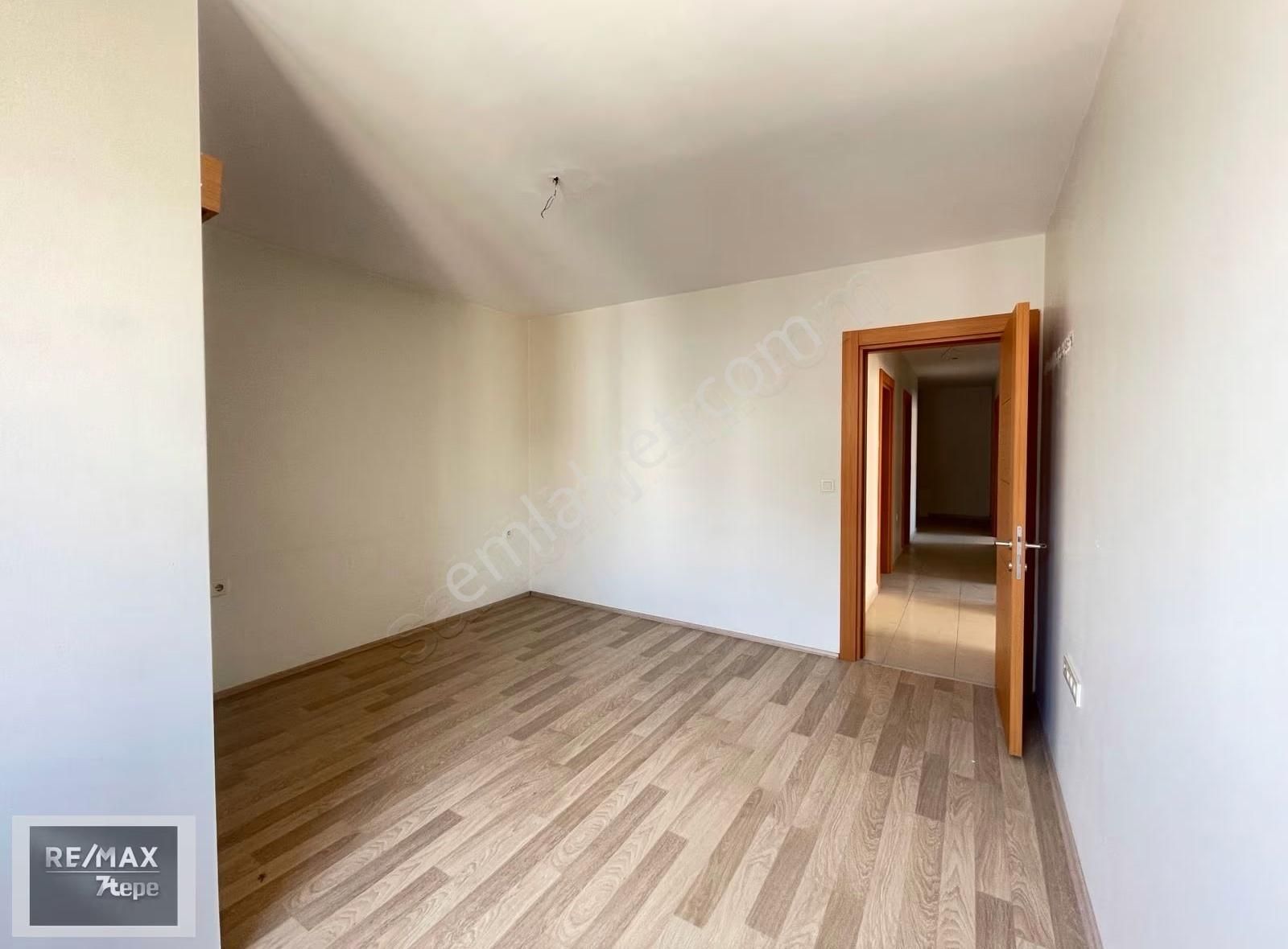 Remax 7tepeden Çekmeköy 216 Butik Sitesinde Boş Kiralık 3+1 - Görsel 9