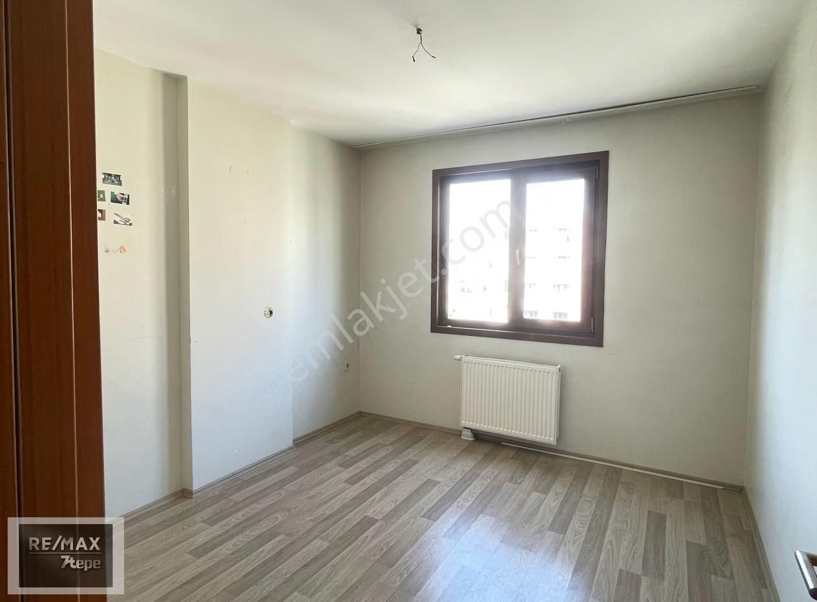 Remax 7tepeden Çekmeköy 216 Butik Sitesinde Boş Kiralık 3+1 - Görsel 19