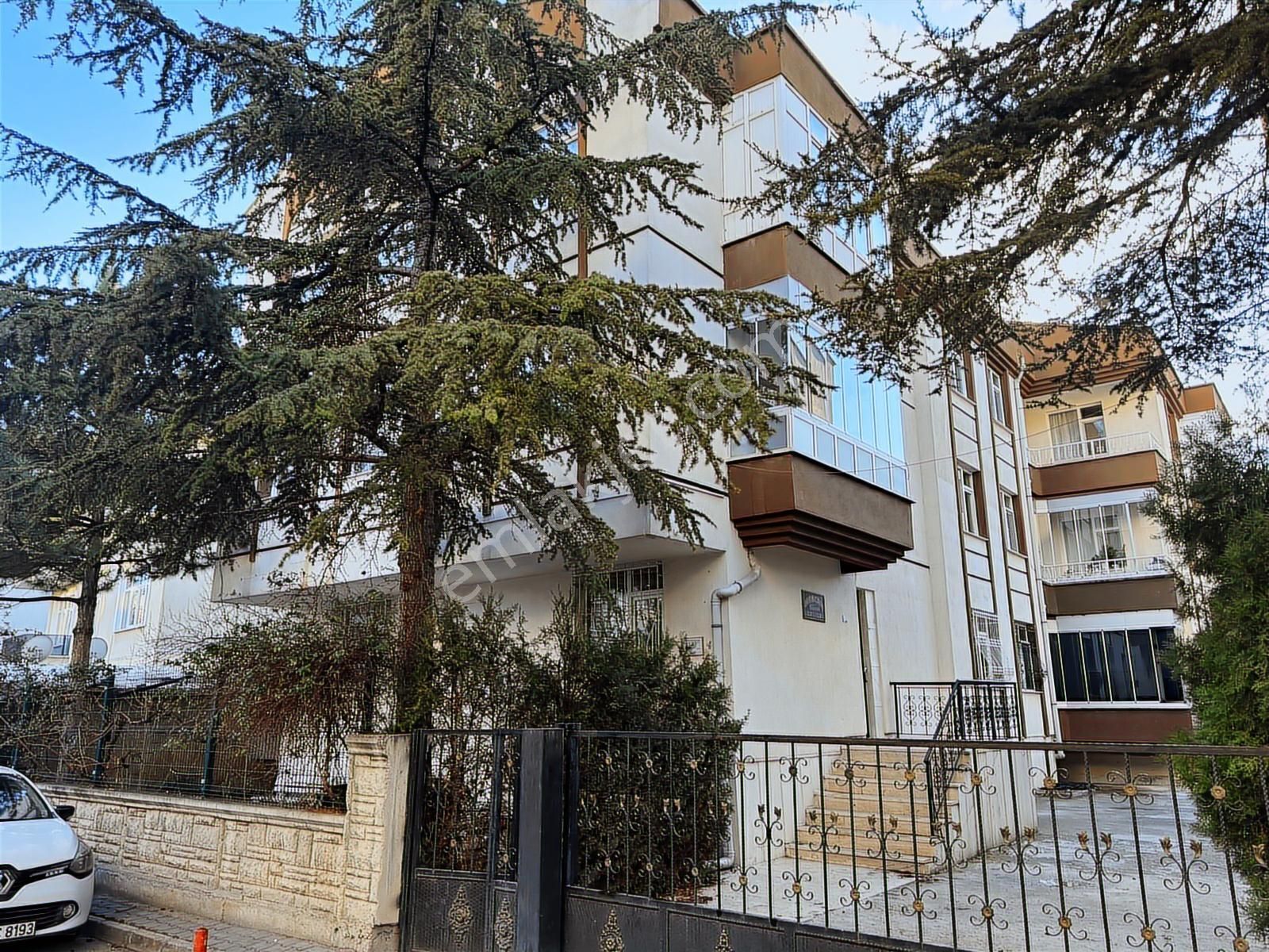 Talha Tozduman'dan Meram Havzan Mah. Yüksek Giriş 3+1 Daire