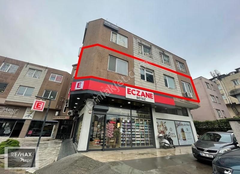 Ataşehir Ana Cadde Üzerinde Tabela Değeri Yüksek Kiralık Ofis - Görsel 22