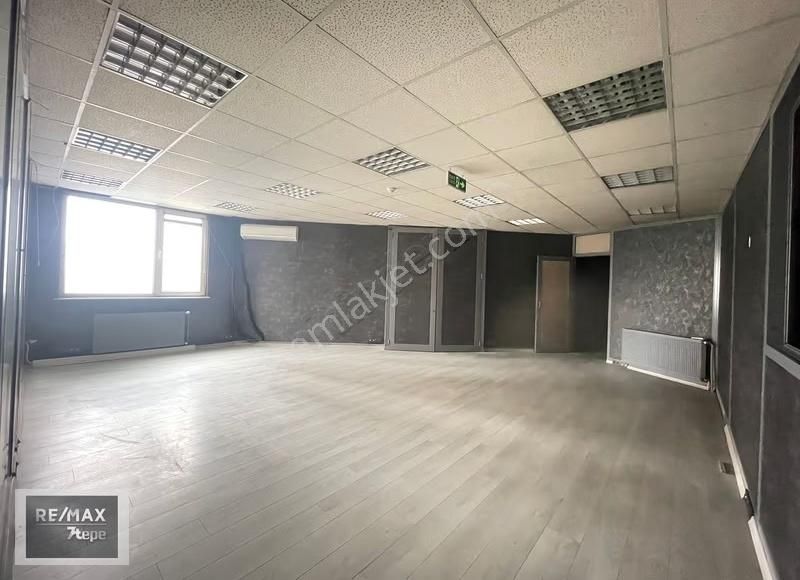 Ataşehir Ana Cadde Üzerinde Tabela Değeri Yüksek Kiralık Ofis - Görsel 2