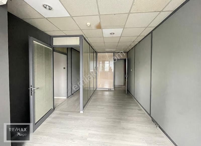 Ataşehir Ana Cadde Üzerinde Tabela Değeri Yüksek Kiralık Ofis - Görsel 8