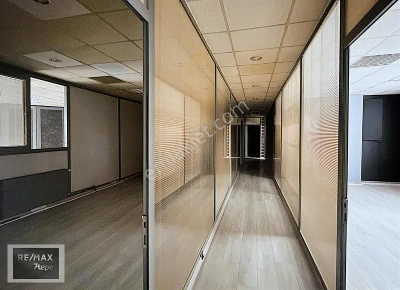 Ataşehir Ana Cadde Üzerinde Tabela Değeri Yüksek Kiralık Ofis - Görsel 19