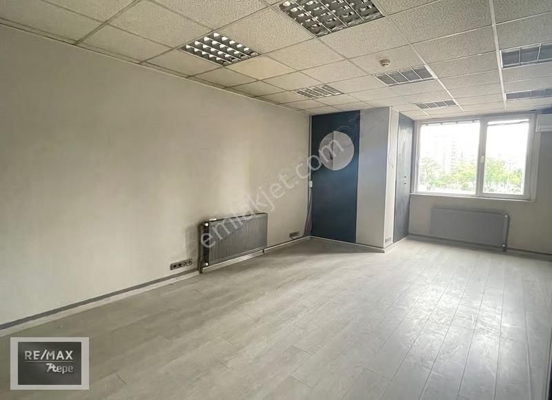 Ataşehir Ana Cadde Üzerinde Tabela Değeri Yüksek Kiralık Ofis - Görsel 20