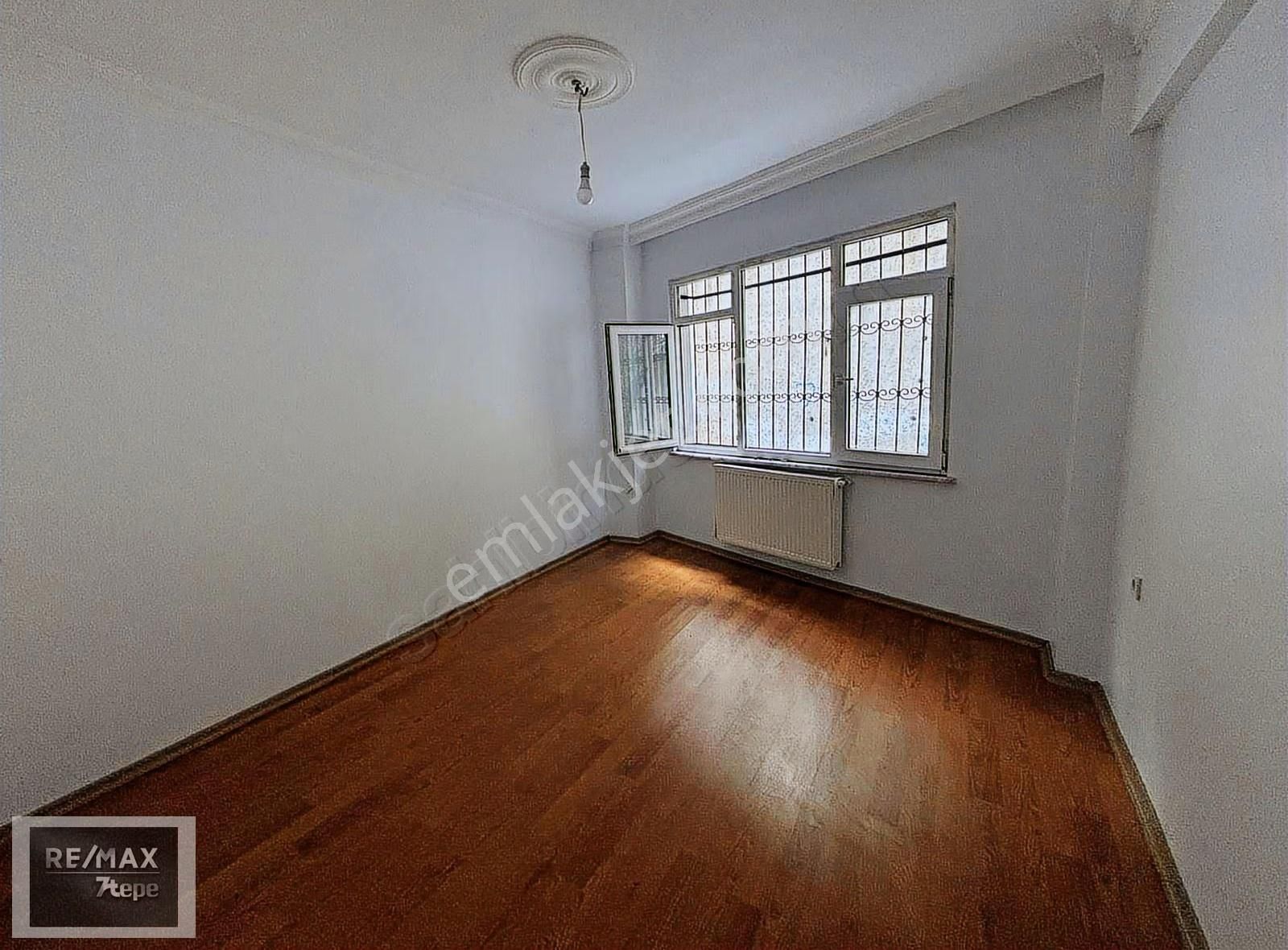 Boğaz'da, İkonık Çubuklu Apartmanında Kiralık 2+1 Daire - Görsel 2