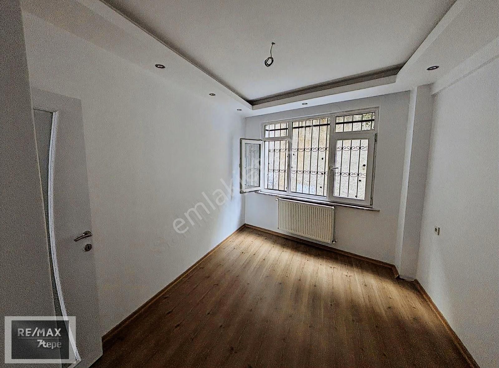 Boğaz'da, İkonık Çubuklu Apartmanında Kiralık 2+1 Daire - Görsel 8