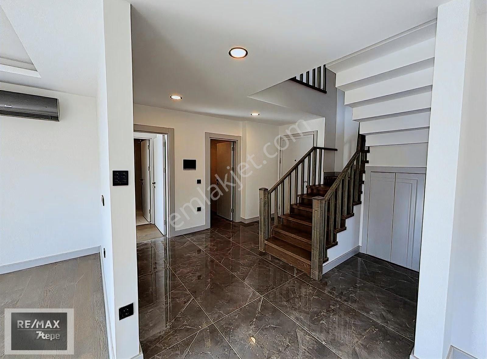 Beykoz Maritza Vadı Evleri'nde Satılık 5+1 Plan Dubleks - Görsel 24