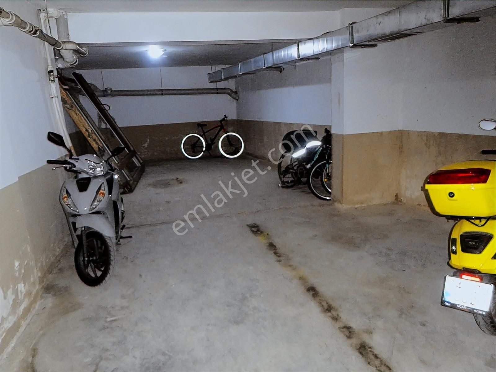 Ünalan Metro-metrobüs Yakını Genç Ap.teraslı Dubleks 3+1 Fırsatı - Görsel 35