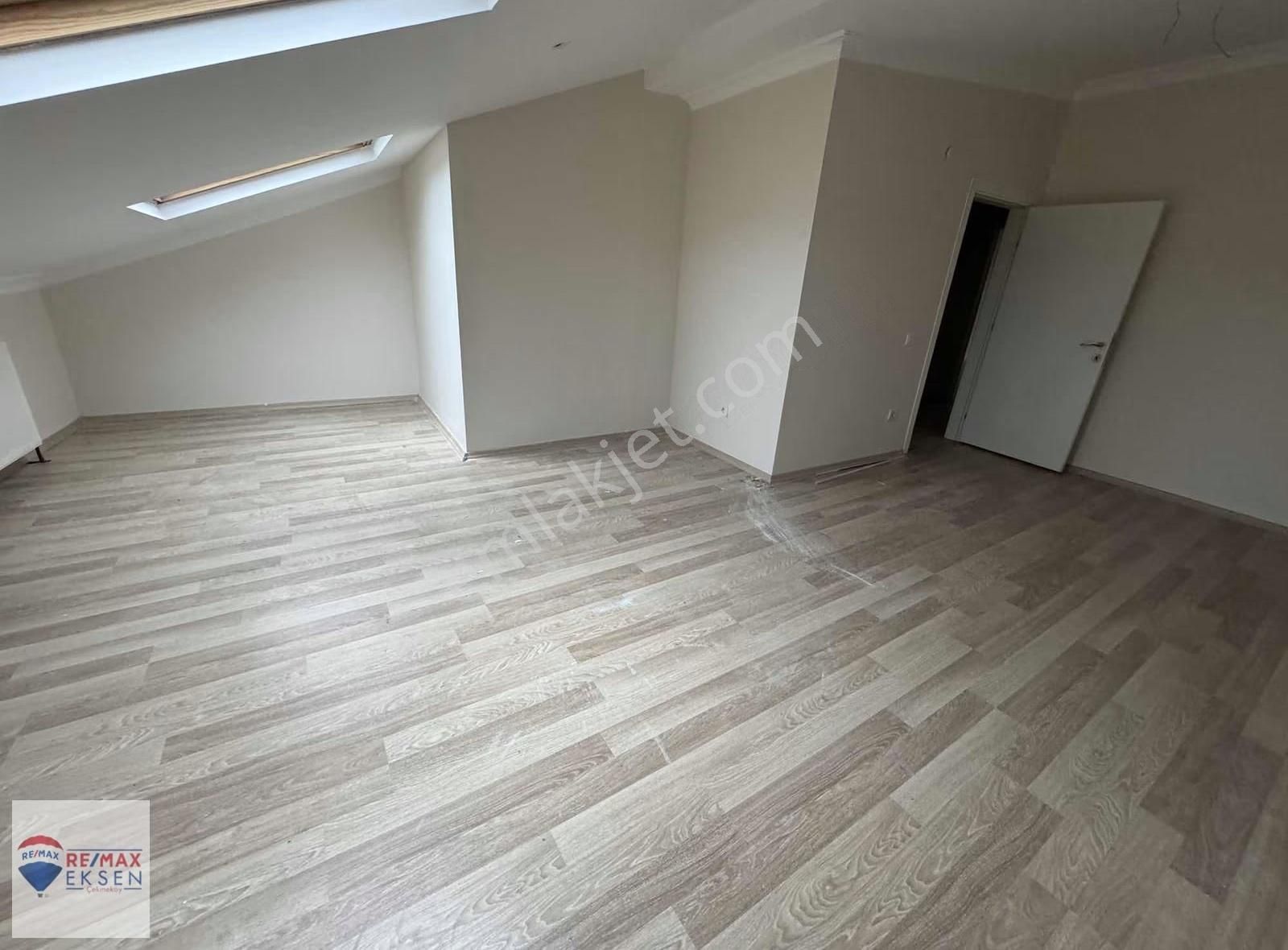 Çekmeköy Merkez Mah. Geniş 2+2 Kiralık Dubleks Daire - Görsel 26