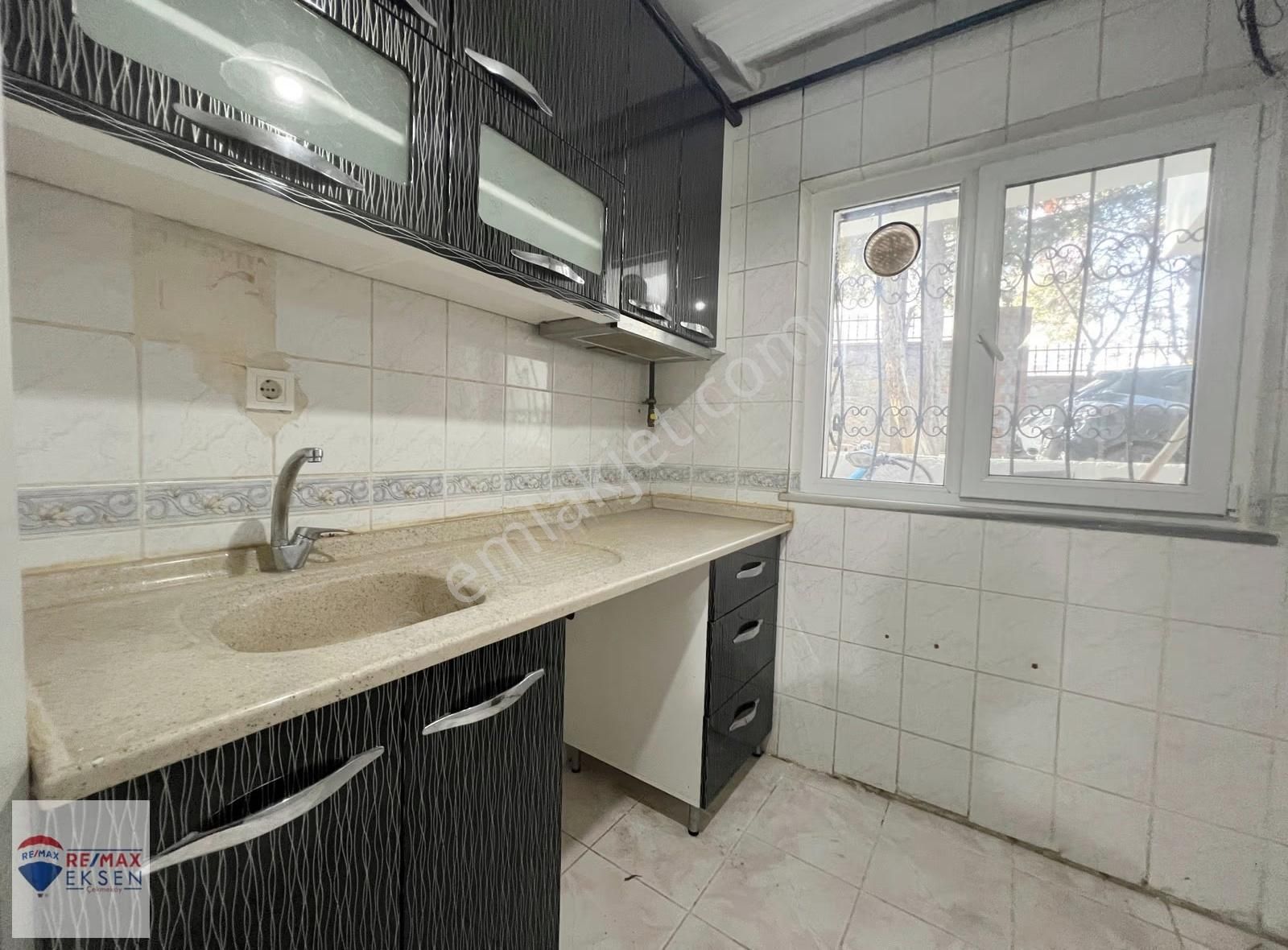 Ümraniye Adem Yavuz Mah. Osmanlı Sitesinde 2+1 Satılık Daire - Görsel 14