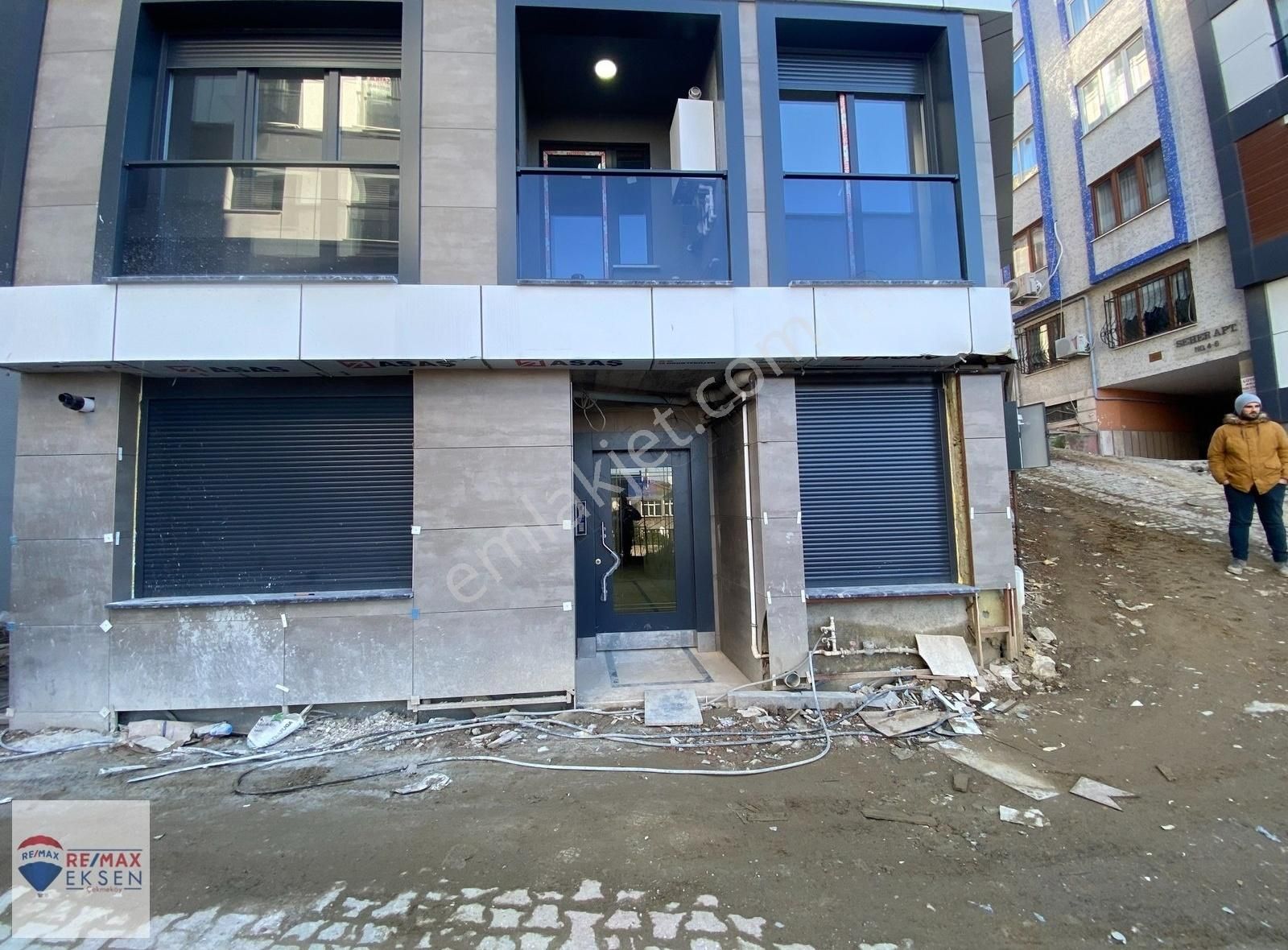 Üsküdar'da Boğaz Manzaralı Yeni Binada Satılık 2+1 Daire - Görsel 35