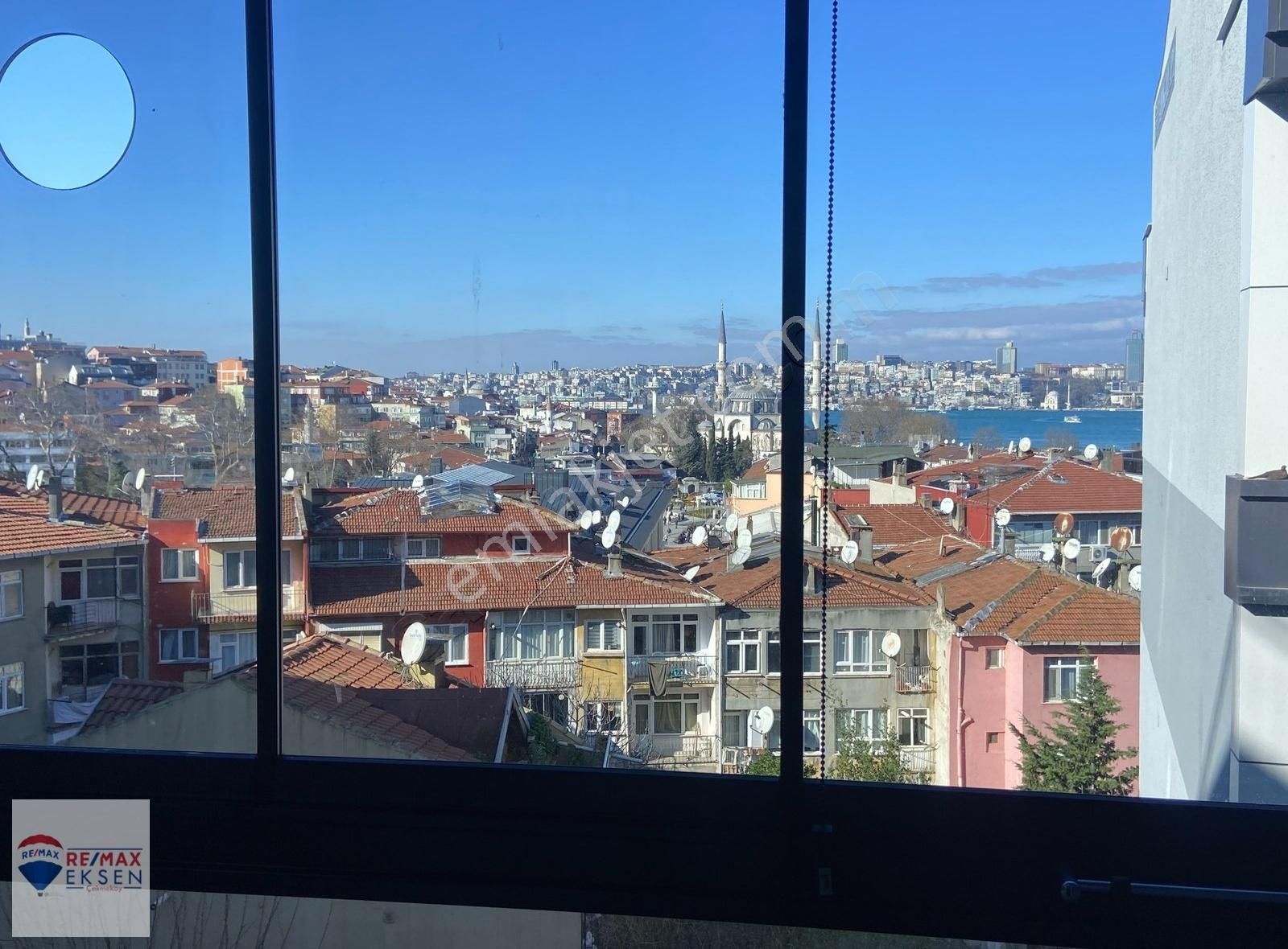 Üsküdar'da Boğaz Manzaralı Yeni Binada Satılık 2+1 Daire - Görsel 27