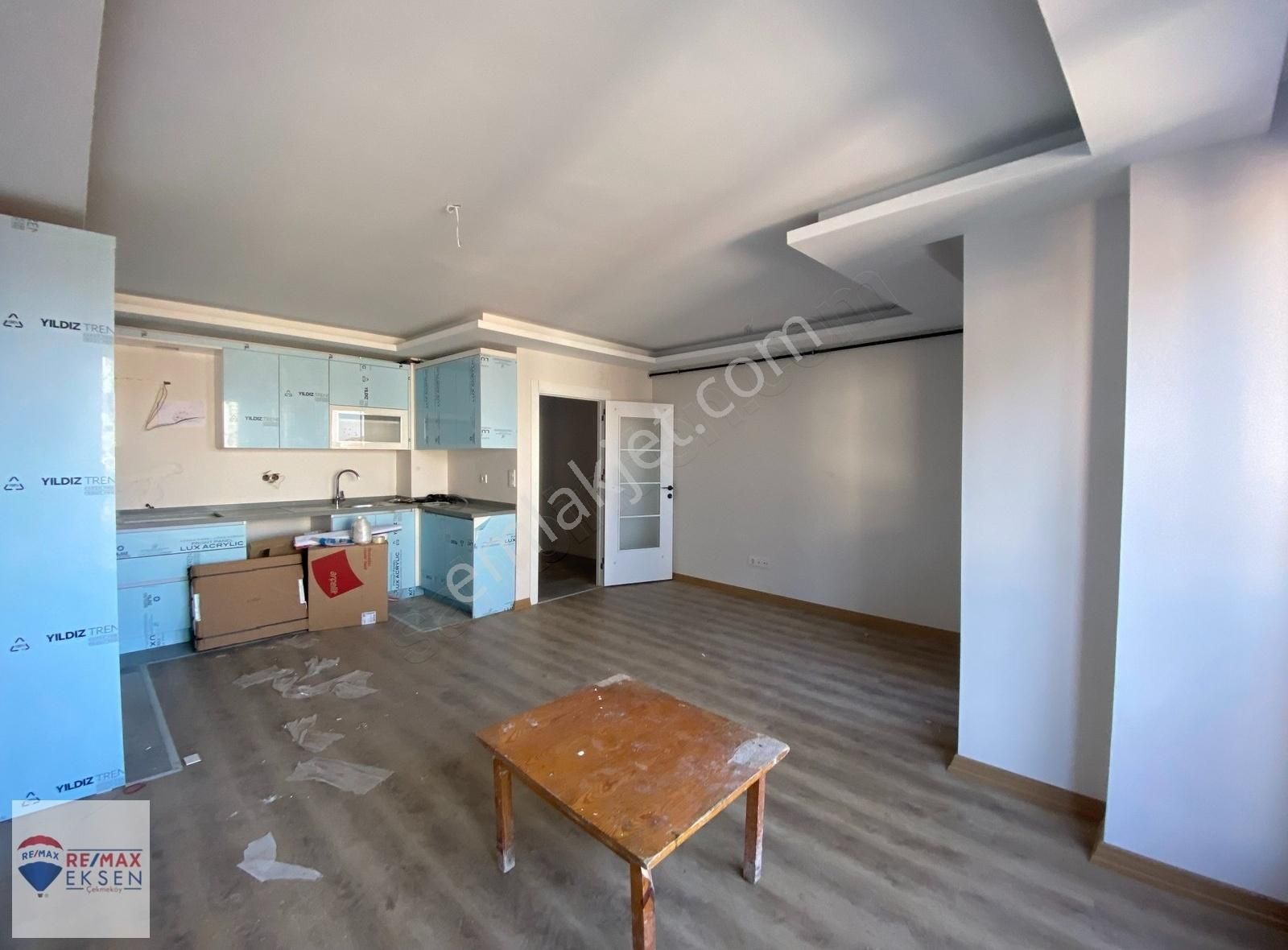 Üsküdar'da Boğaz Manzaralı Yeni Binada Satılık 2+1 Daire - Görsel 15