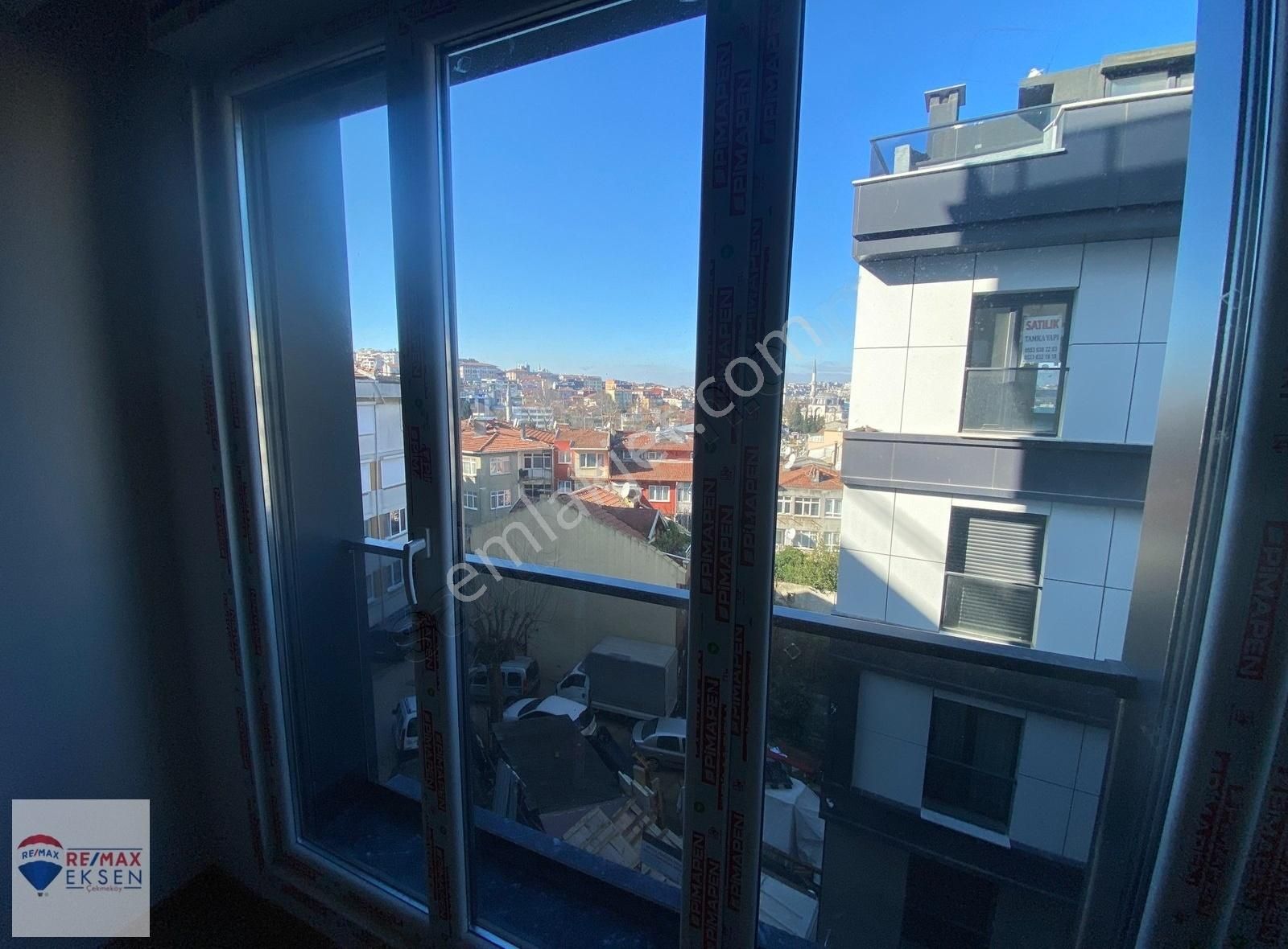 Üsküdar'da Boğaz Manzaralı Yeni Binada Satılık 2+1 Daire - Görsel 8