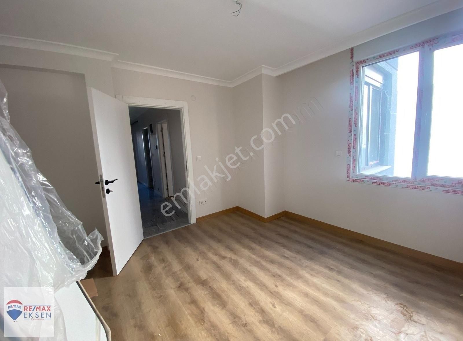 Üsküdar'da Boğaz Manzaralı Yeni Binada Satılık 2+1 Daire - Görsel 28