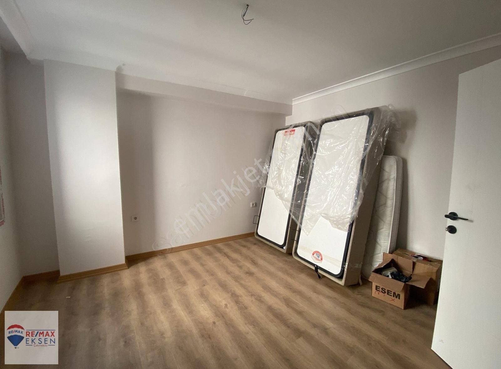 Üsküdar'da Boğaz Manzaralı Yeni Binada Satılık 2+1 Daire - Görsel 13