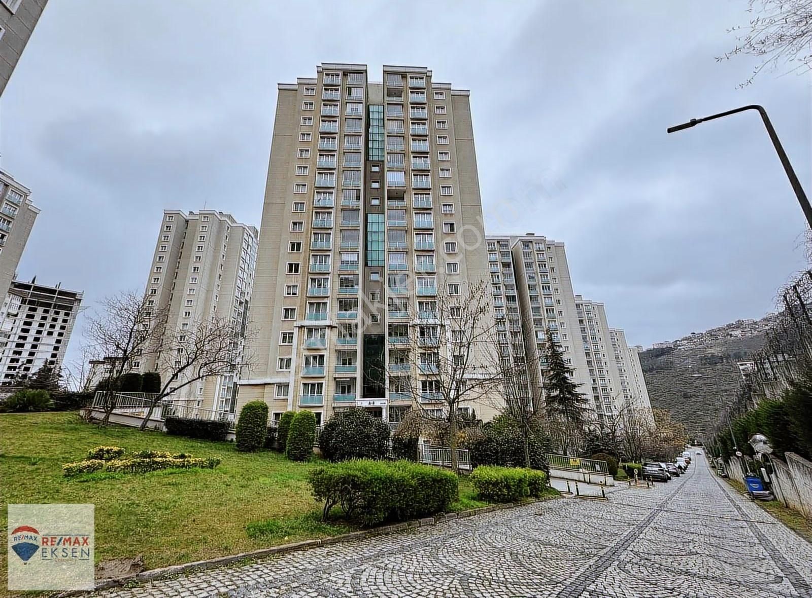 Maltepe Kiptaş Adatepe Sitesinde Boş Bakımlı Kiralık 3+1